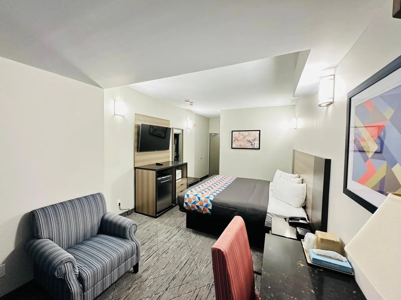 Photo of the whole room, Bed in Northland Motel