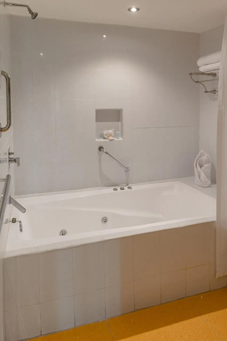 Shower in Hotel La Morada