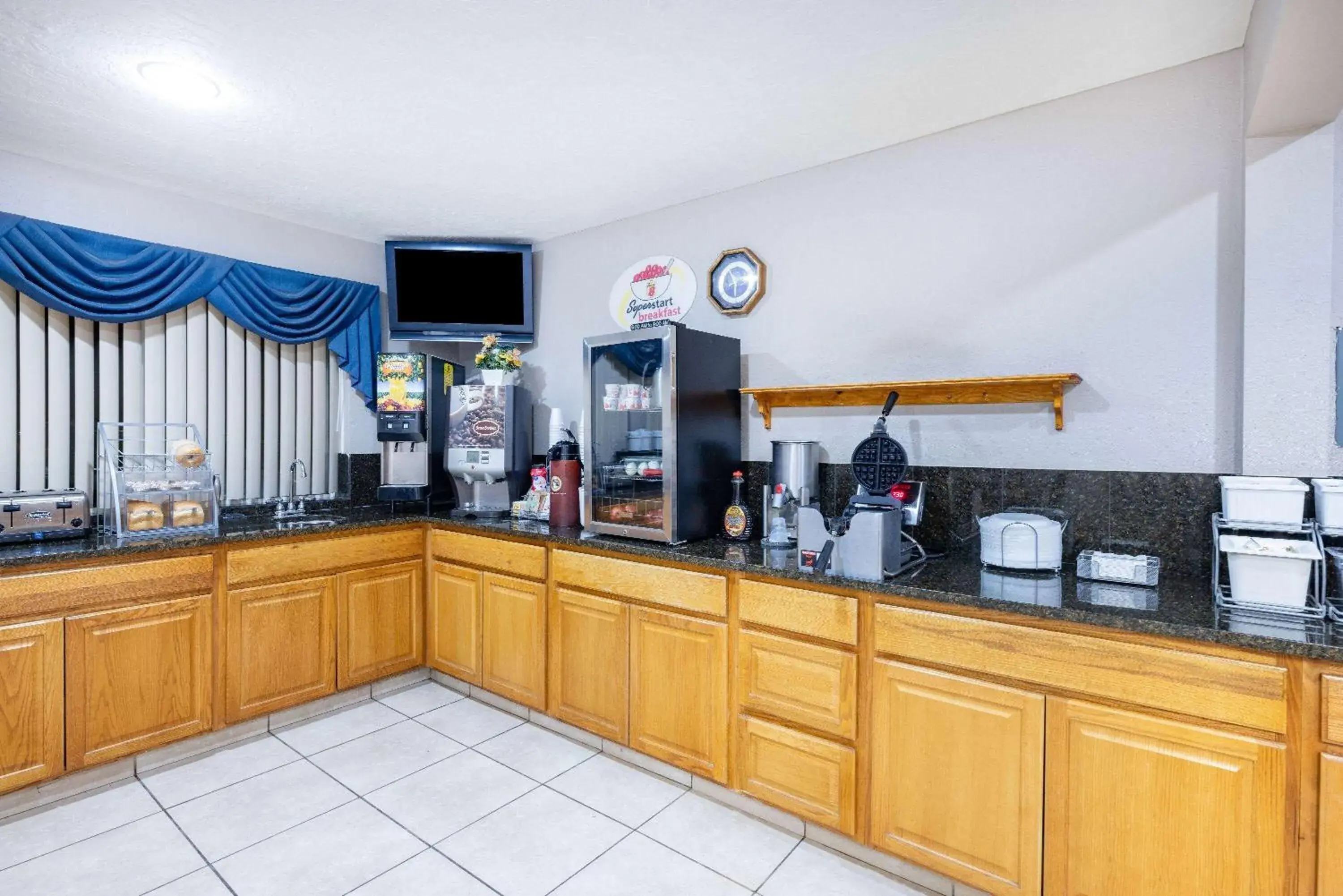 Breakfast in Super 8 by Wyndham Richfield UT Breakfast in Super 8 by Wyndham Richfield UT