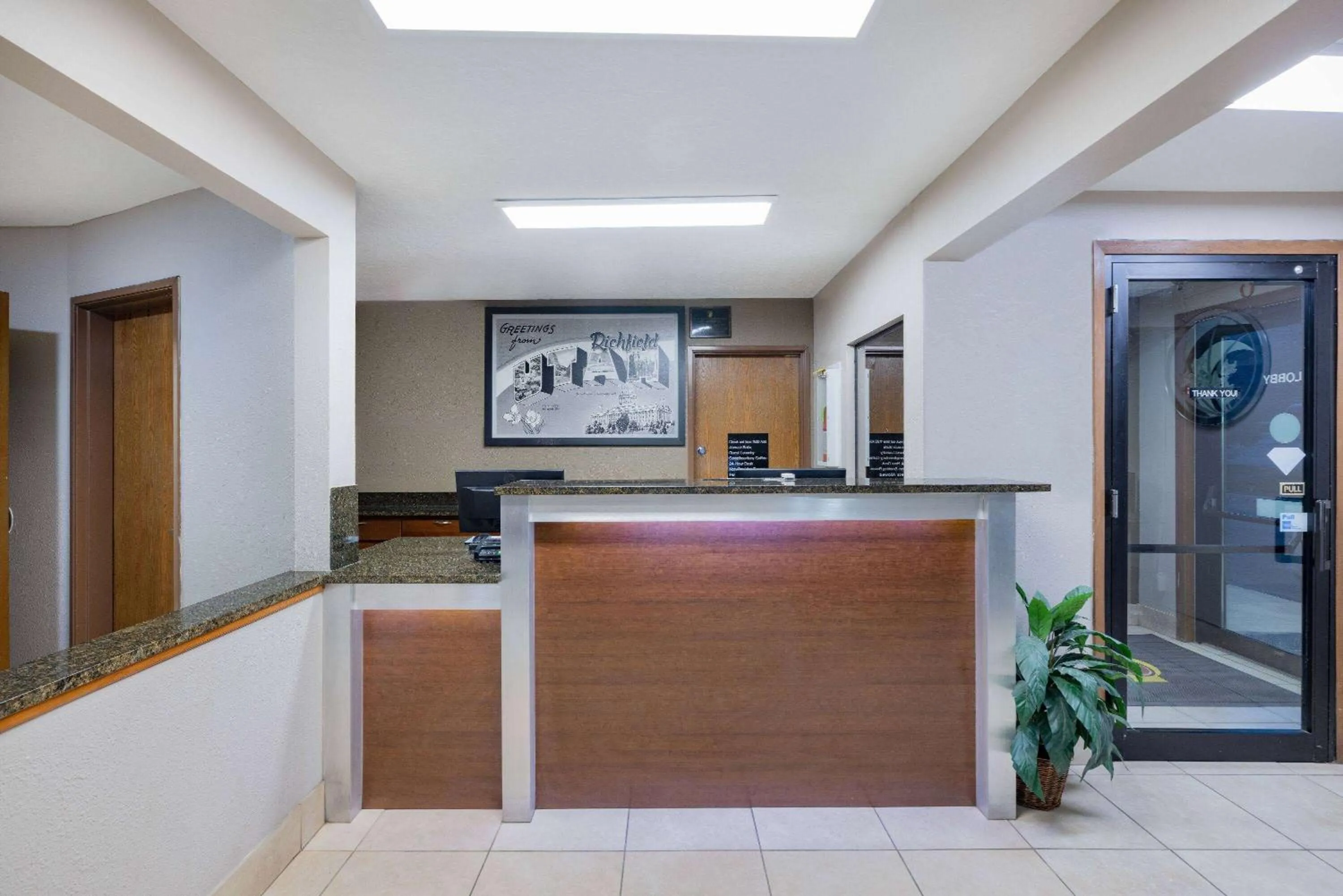 Lobby or reception in Super 8 by Wyndham Richfield UT