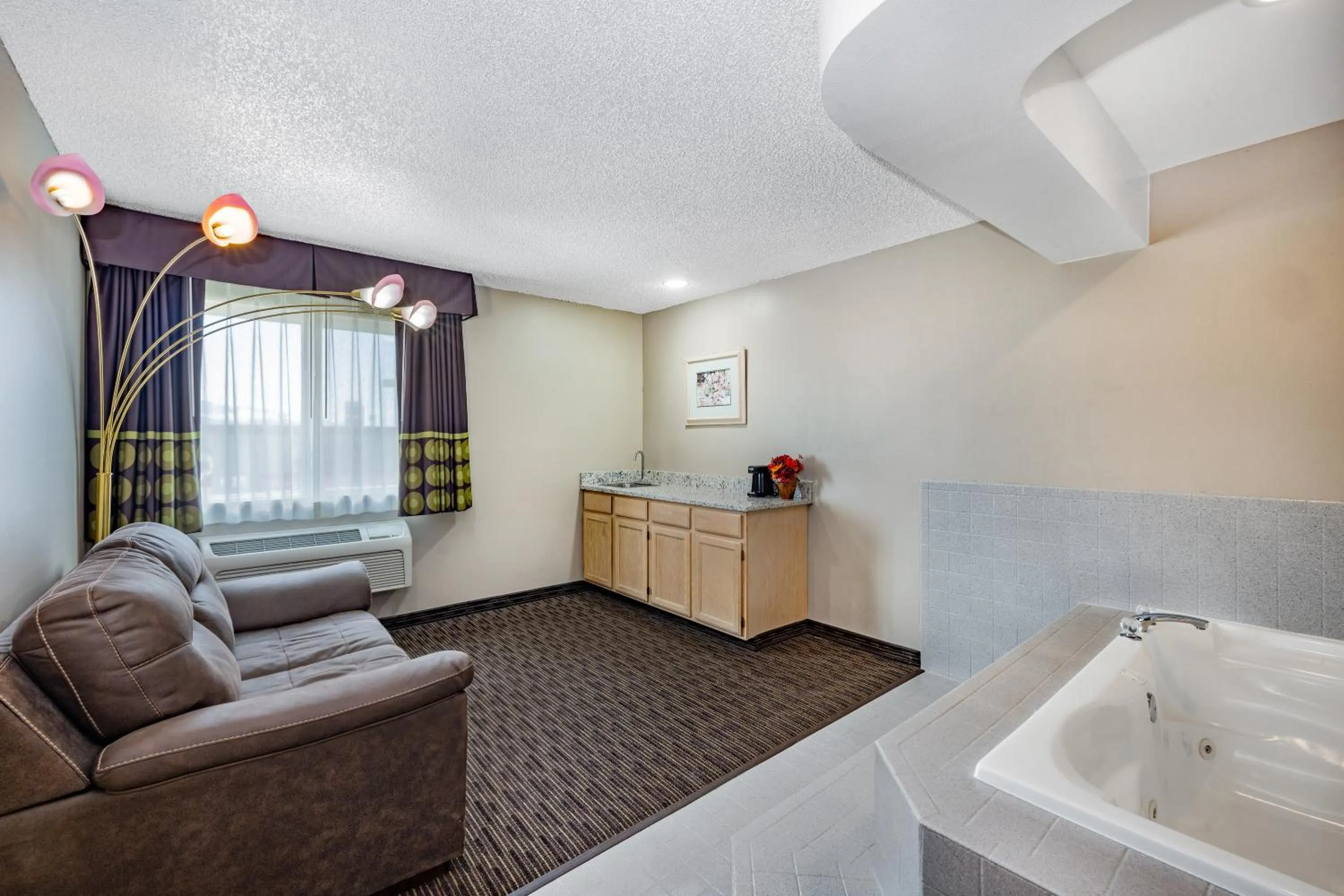 Bedroom in Super 8 by Wyndham Richfield UT