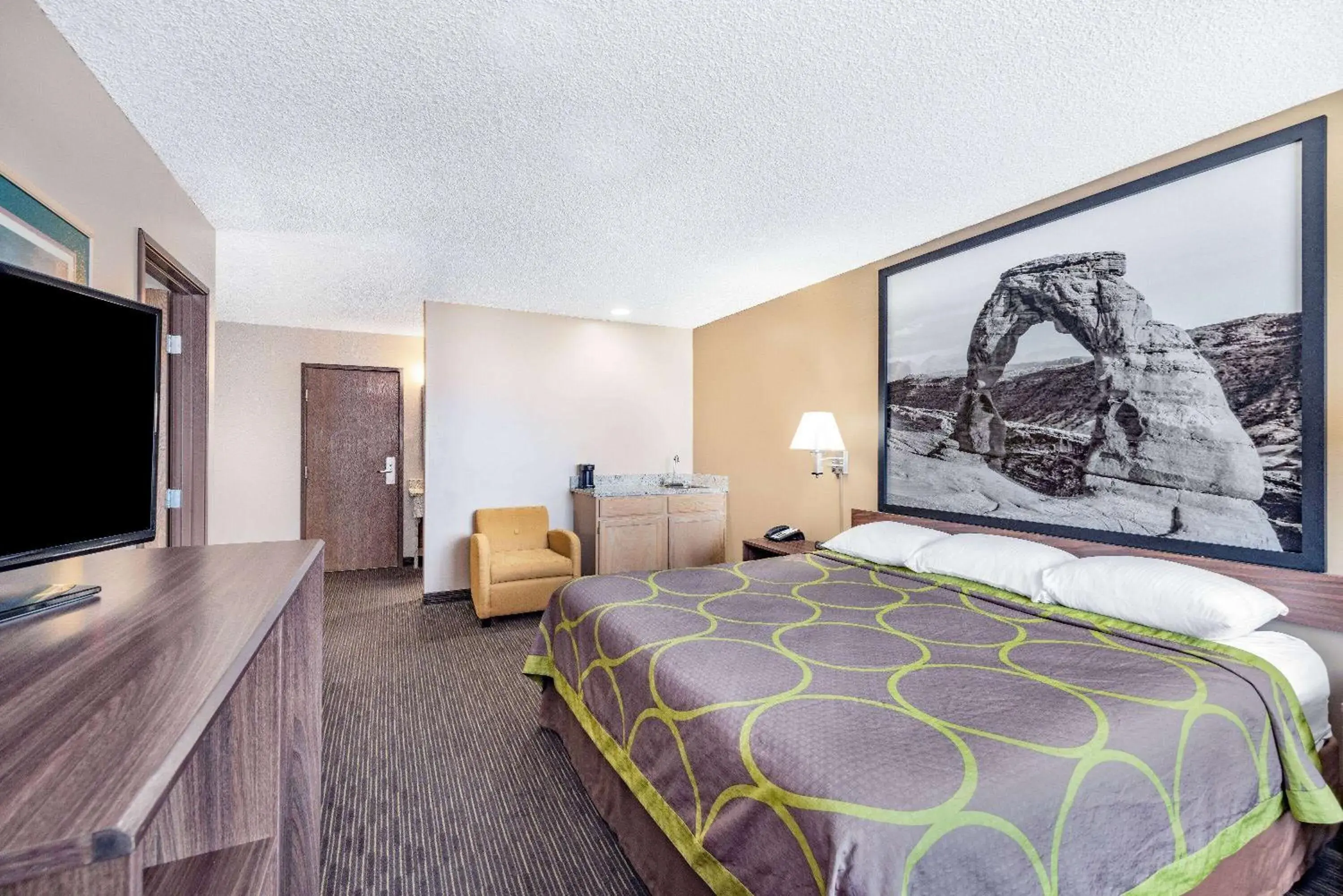 Bed in Super 8 by Wyndham Richfield UT Bed in Super 8 by Wyndham Richfield UT