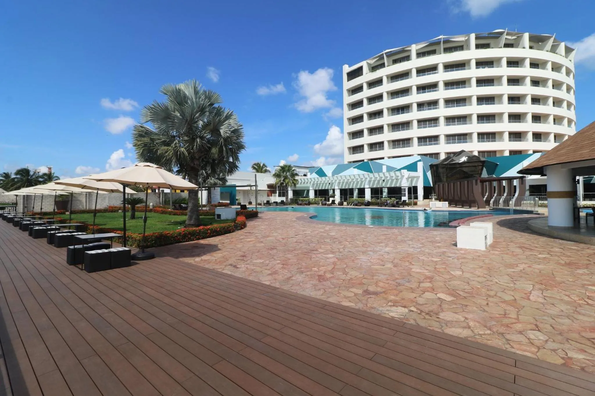 Property building in Holiday Inn Tuxpan - Convention Center by IHG