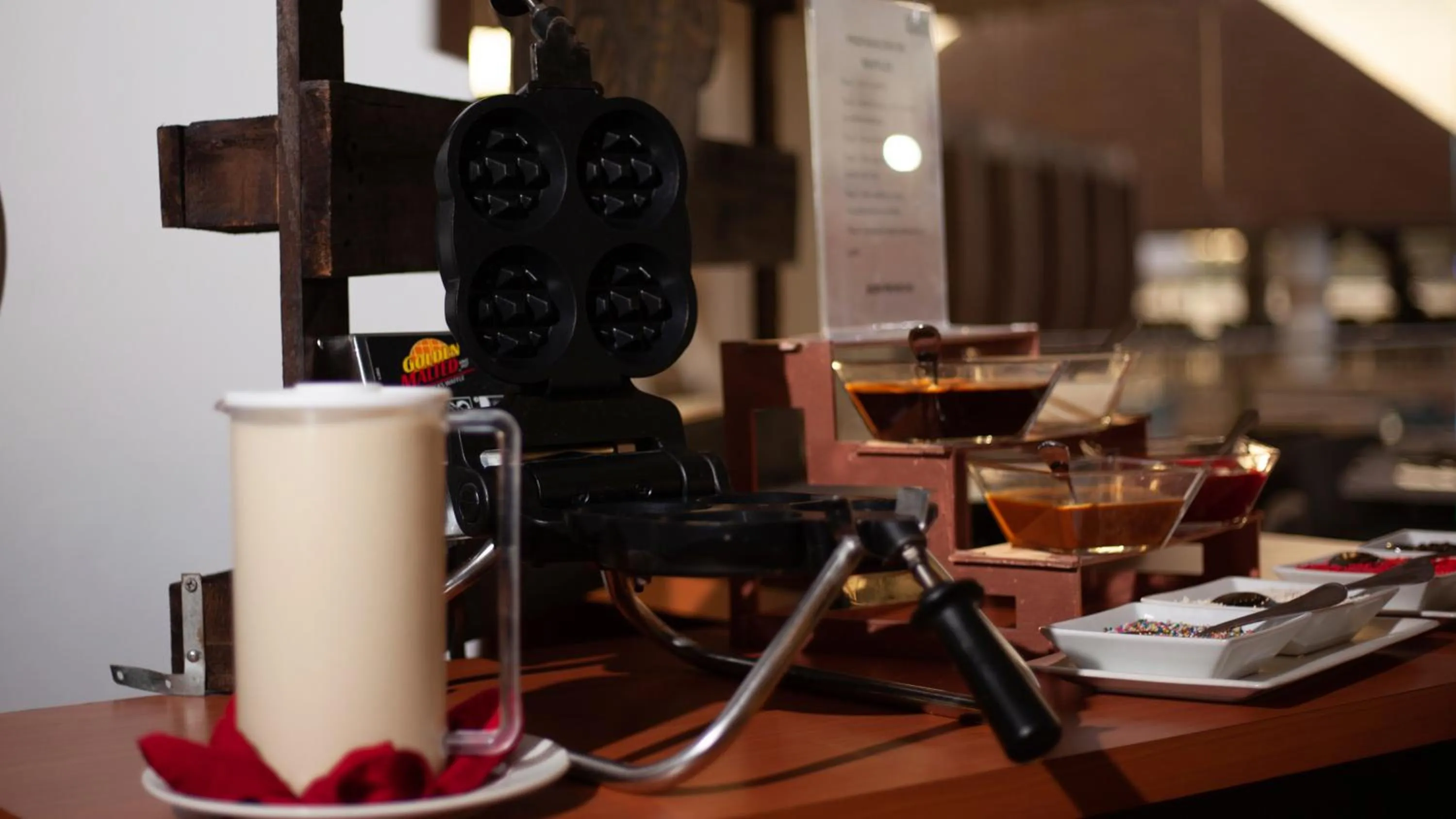 Buffet breakfast in Holiday Inn Tuxpan - Convention Center by IHG