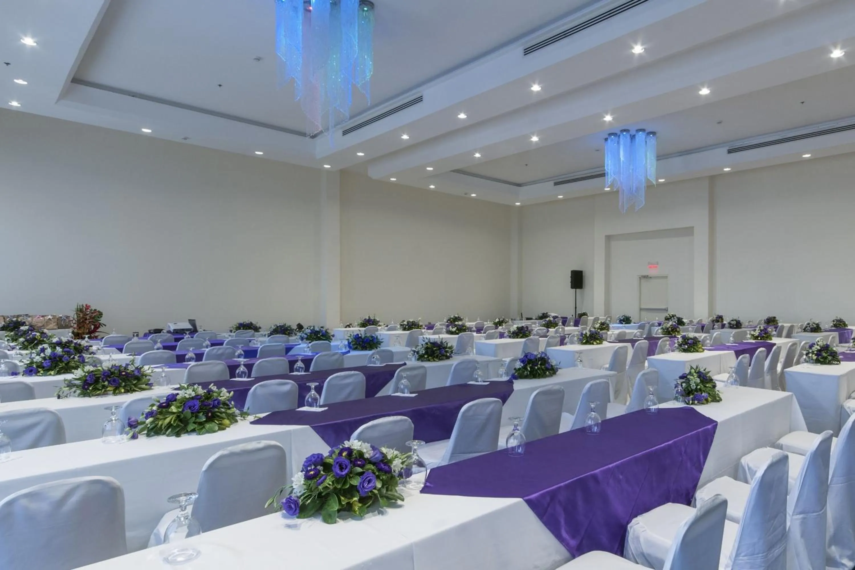 Meeting/conference room in Delta Hotels by Marriott San Jose Aurola