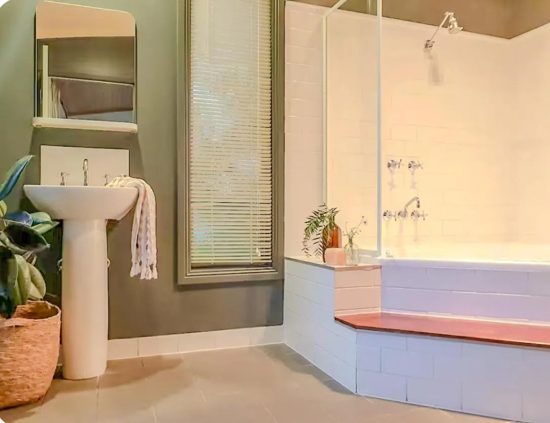 Clonmara Country House and Cottages