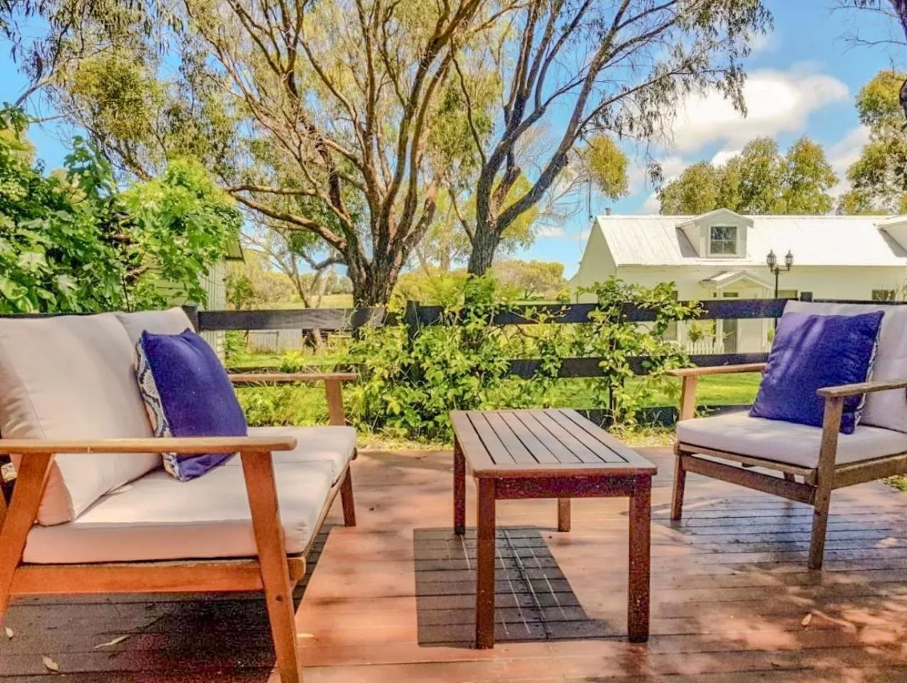 Clonmara Country House and Cottages