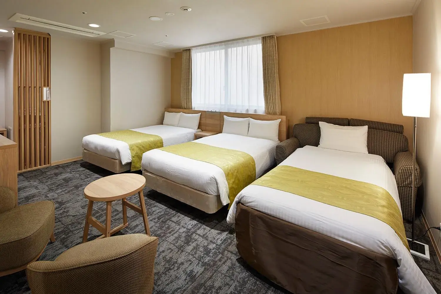 Photo of the whole room, Bed in Hotel Hokke Club Kyoto