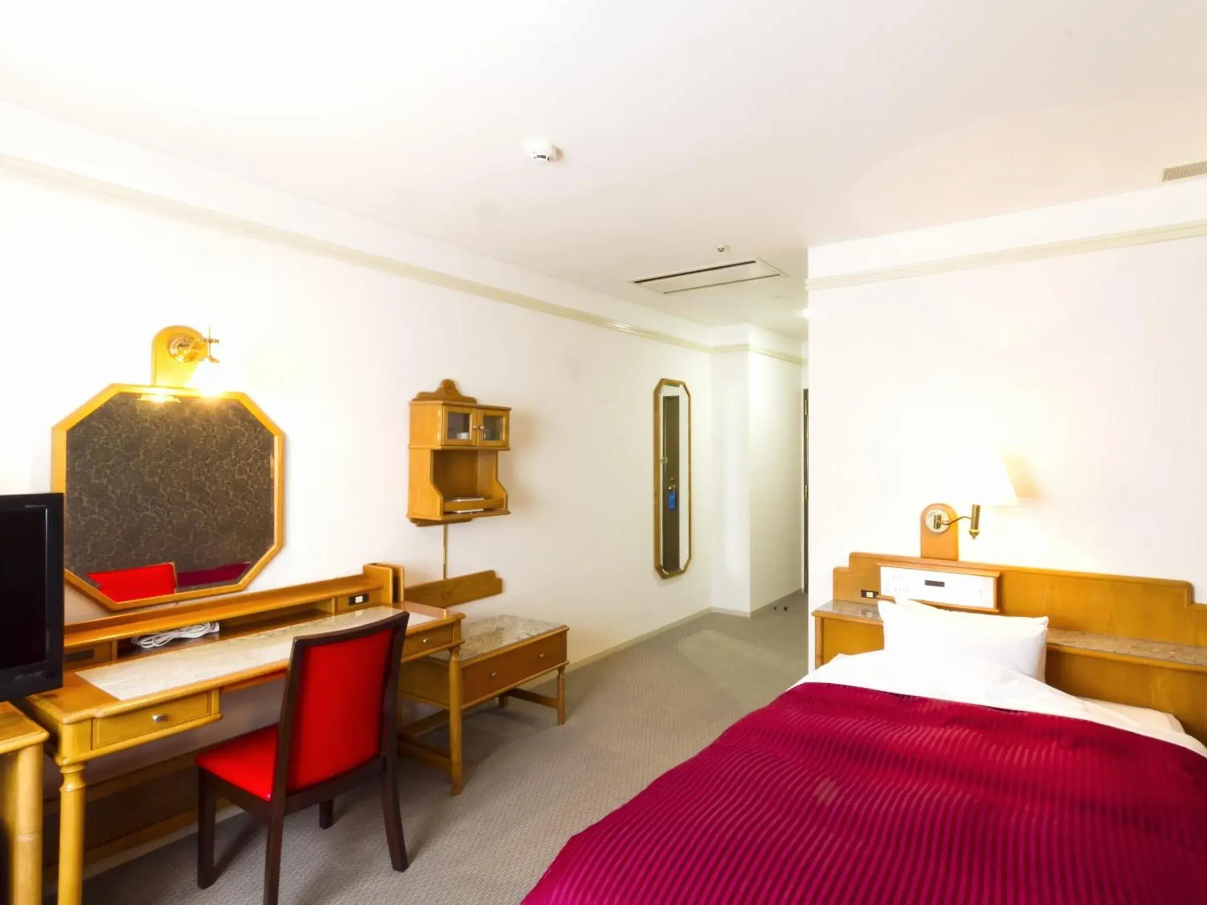 Photo of the whole room, Bed in Hotel Merieges Photo of the whole room, Bed in Hotel Merieges