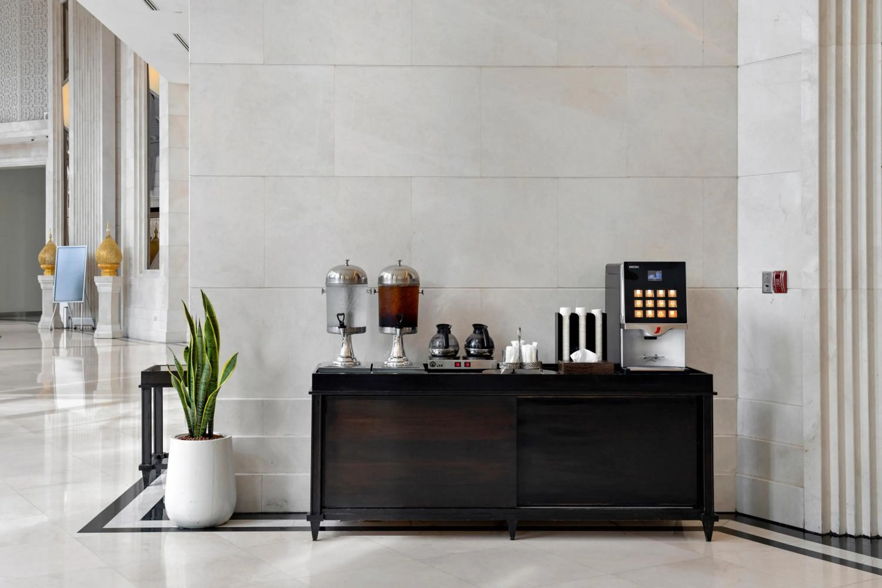 Lobby or reception in Grande Centre Point Hotel Terminal21