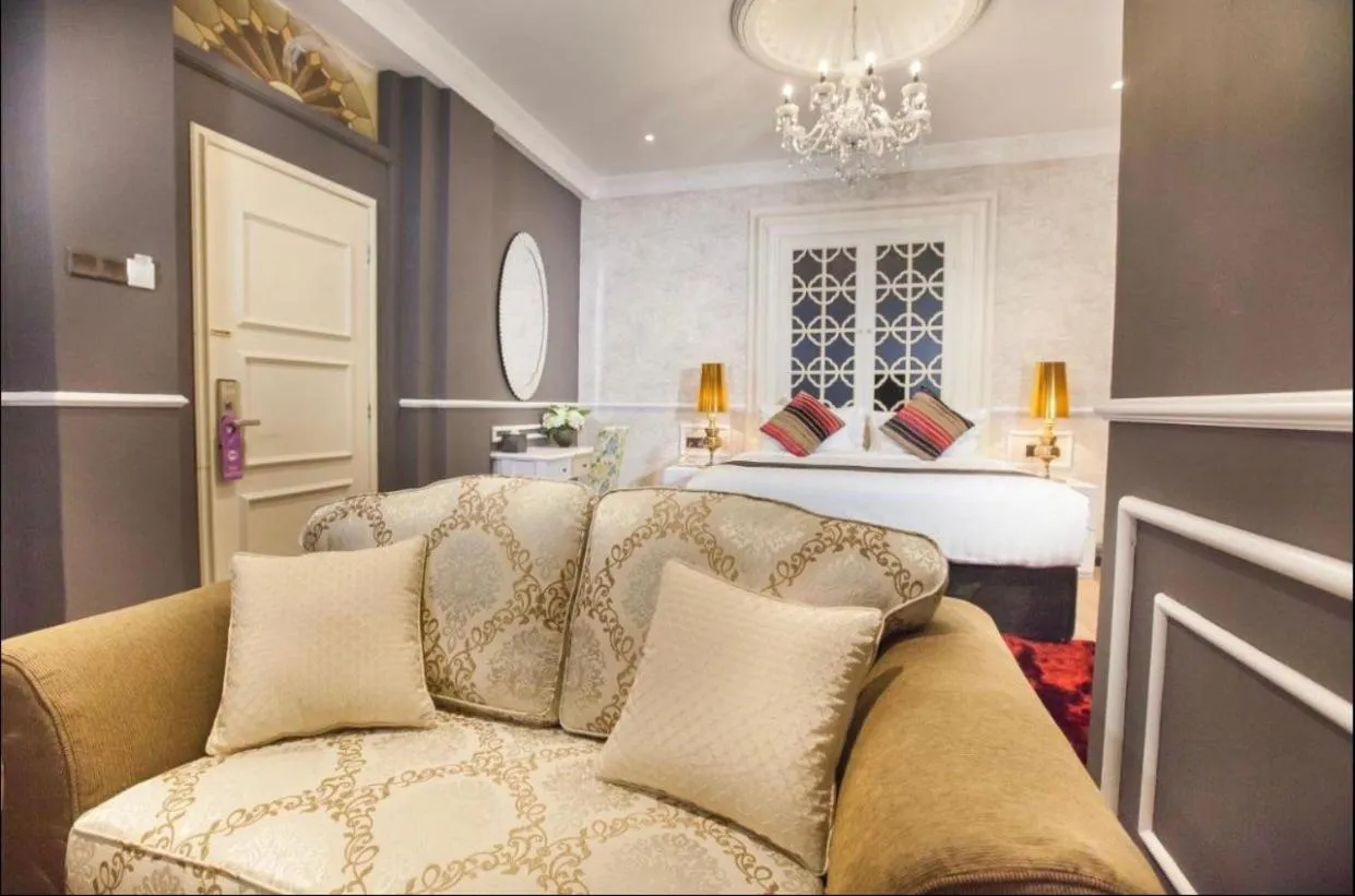 Bedroom, Bed in Apple Heritage Hotel