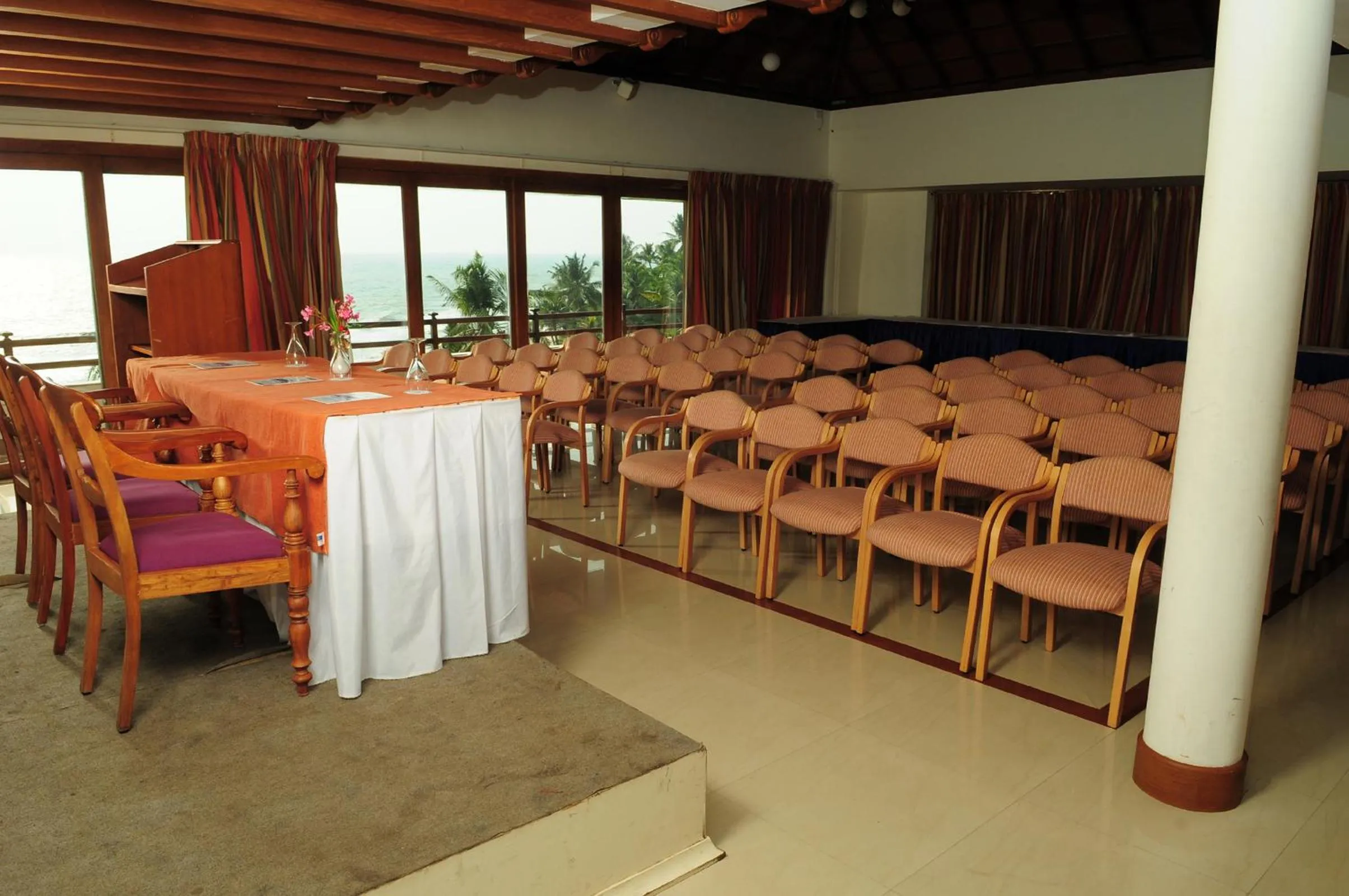 Banquet/Function facilities in Hindustan Beach Retreat