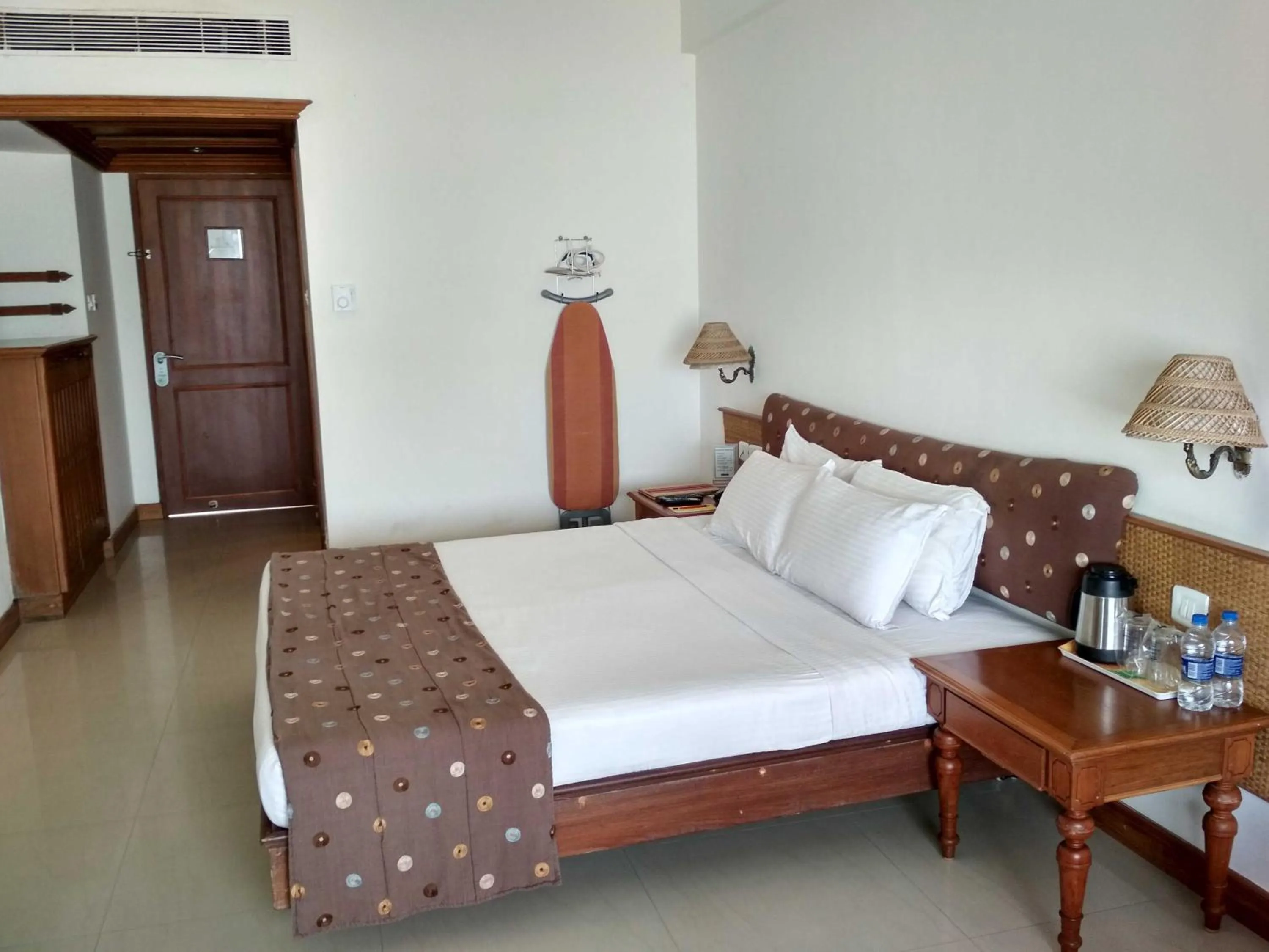 Bed in Hindustan Beach Retreat