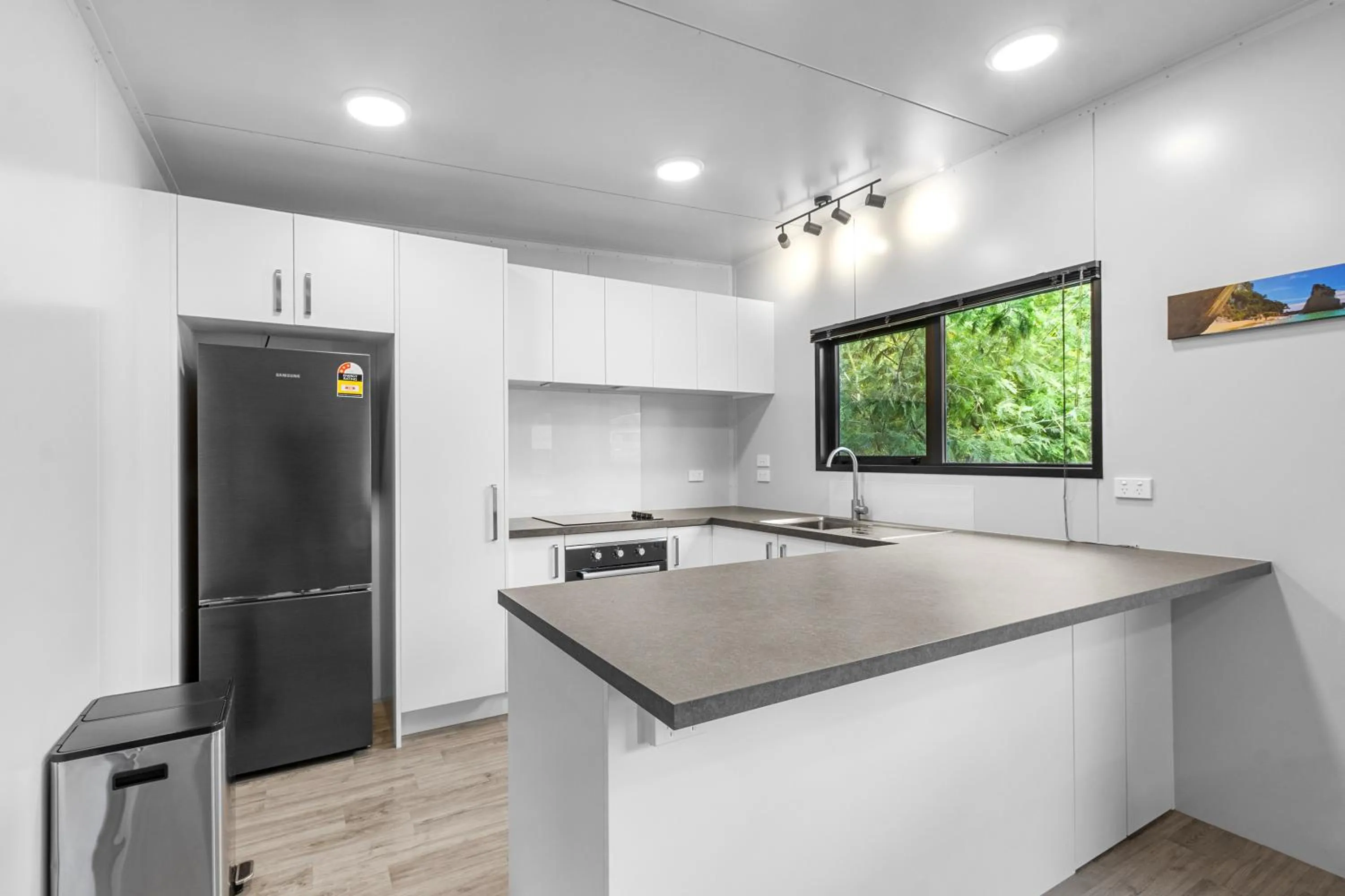 Kitchen or kitchenette in North South Holiday Park