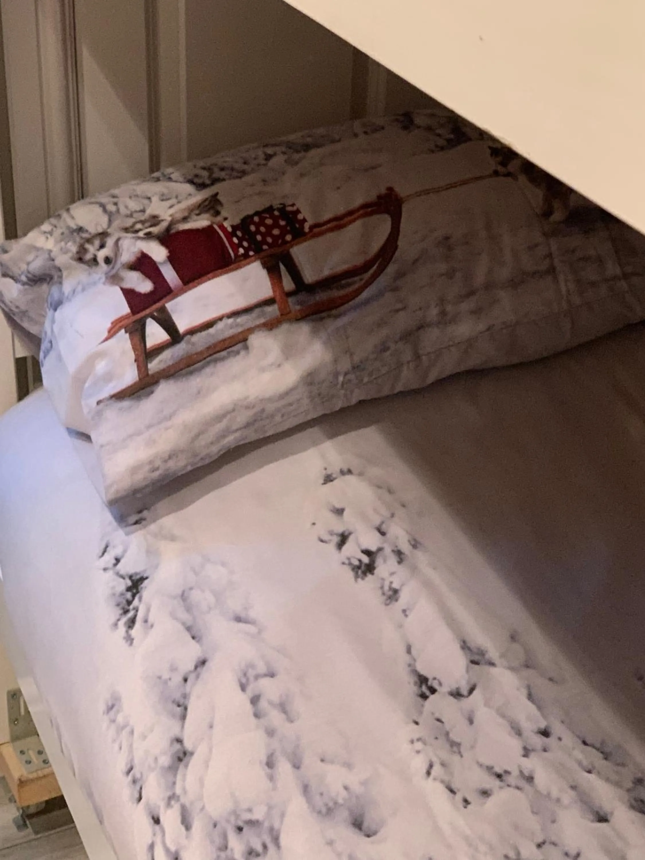 Bed in Bedrock Lodge