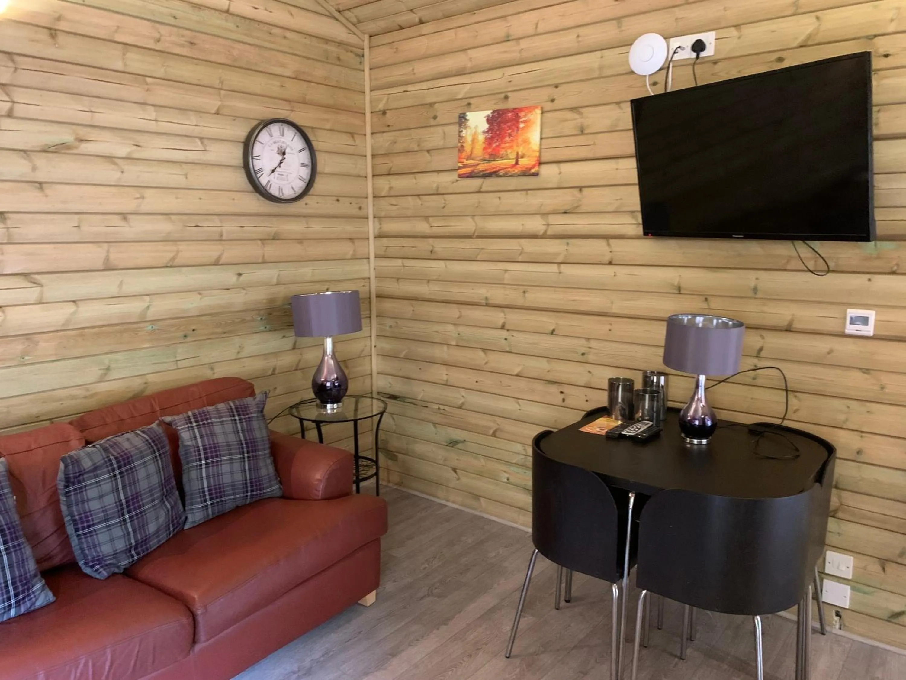 Living room in Bedrock Lodge