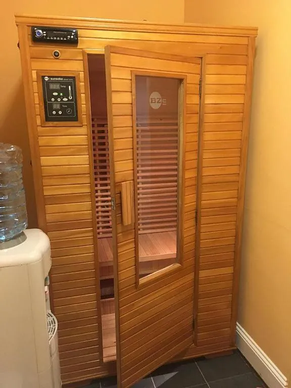 Sauna in Bedrock Lodge