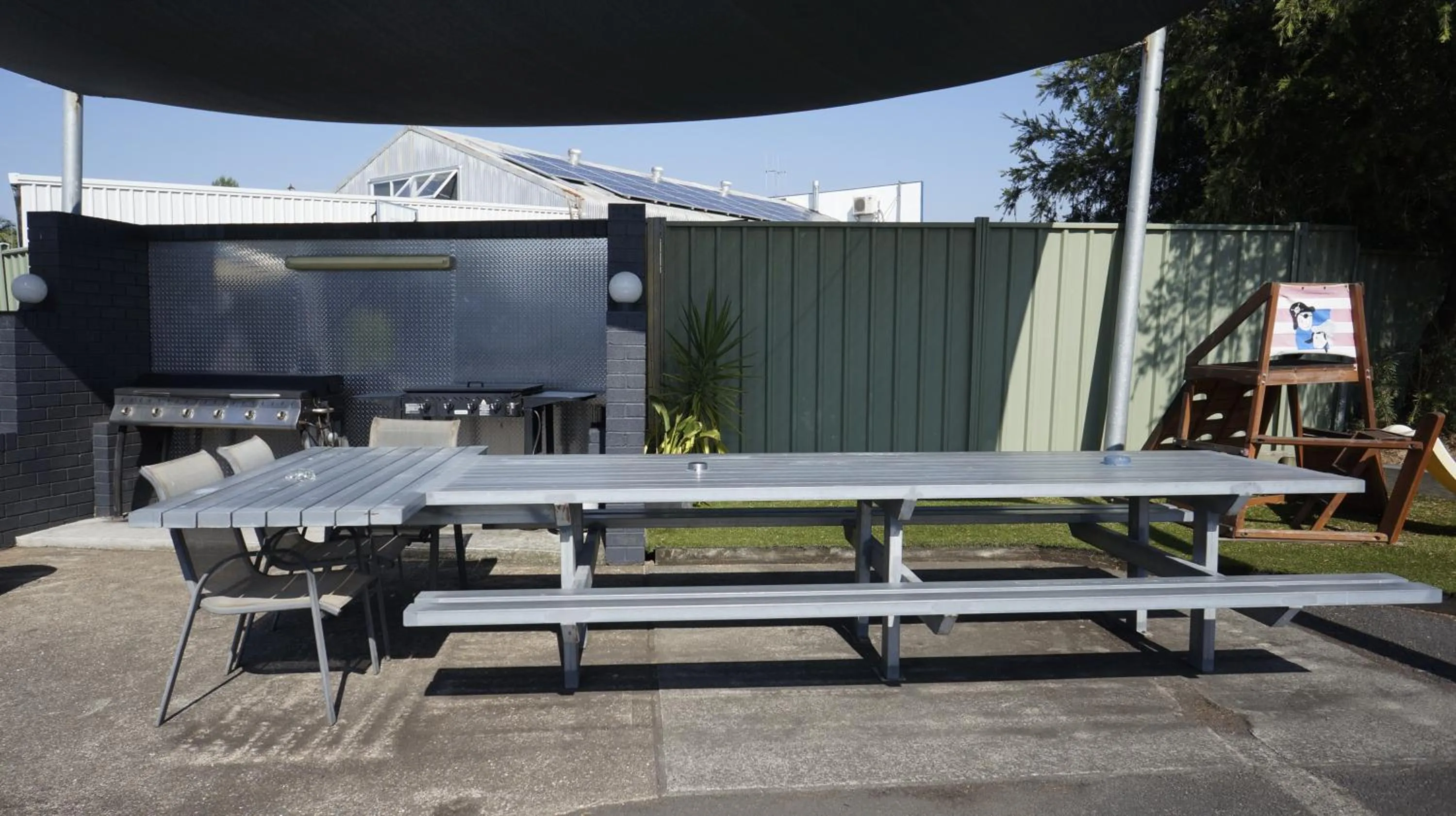 BBQ facilities in Highway Motor Inn Taree