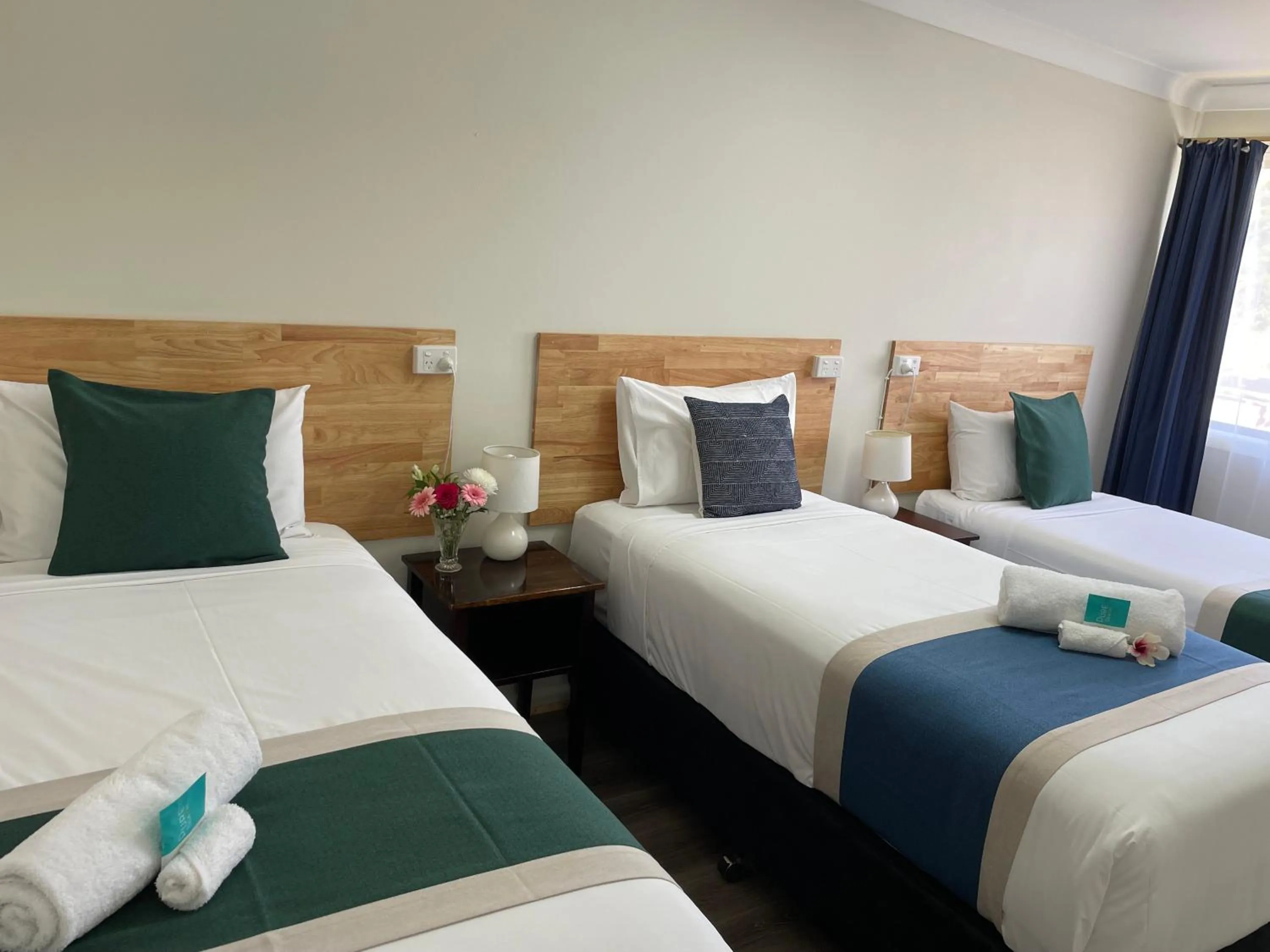 Bed in Highway Motor Inn Taree