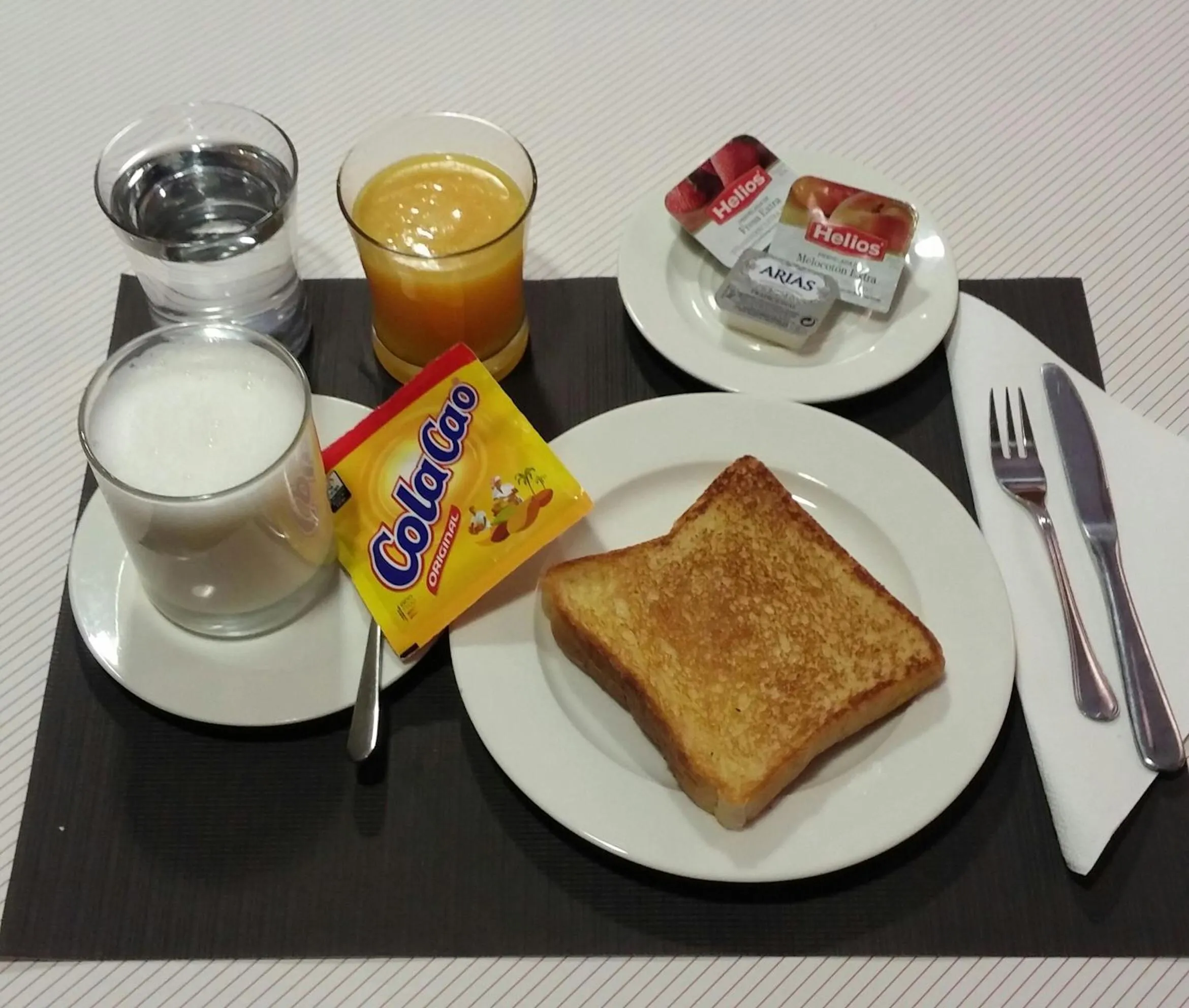 Breakfast in Hotel Bedoya
