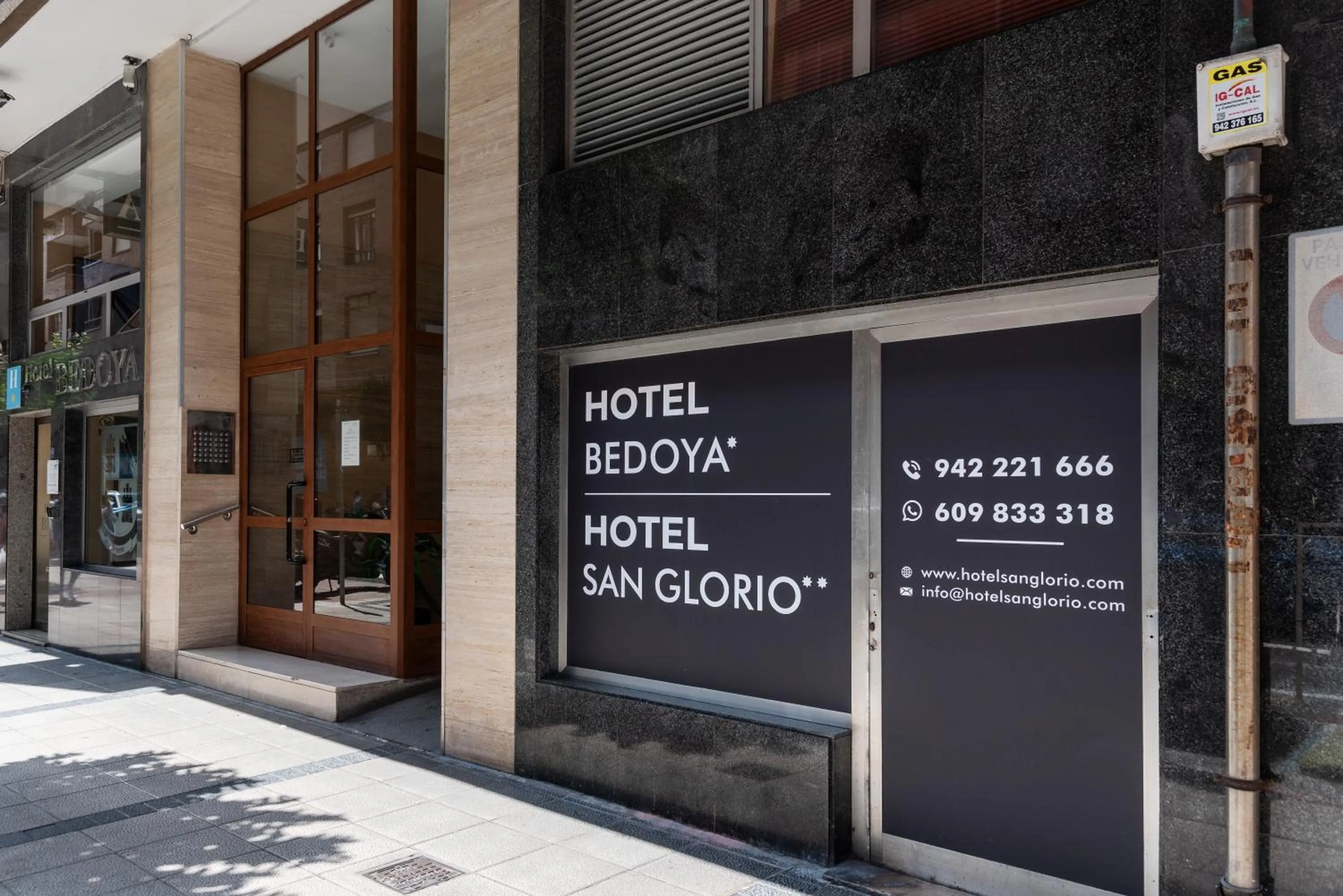 Property building in Hotel Bedoya
