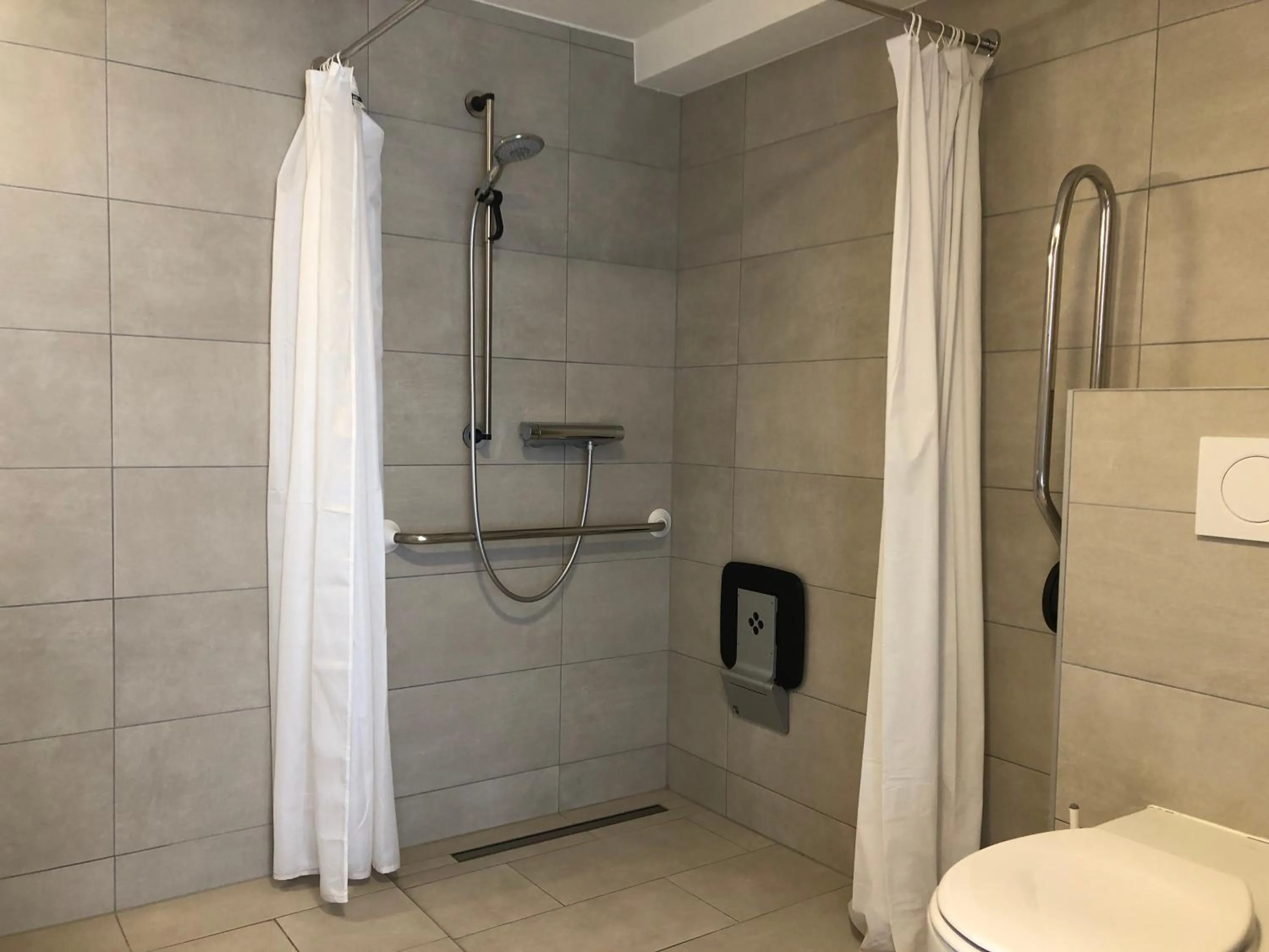 Toilet in Holiday Suites Blankenberge