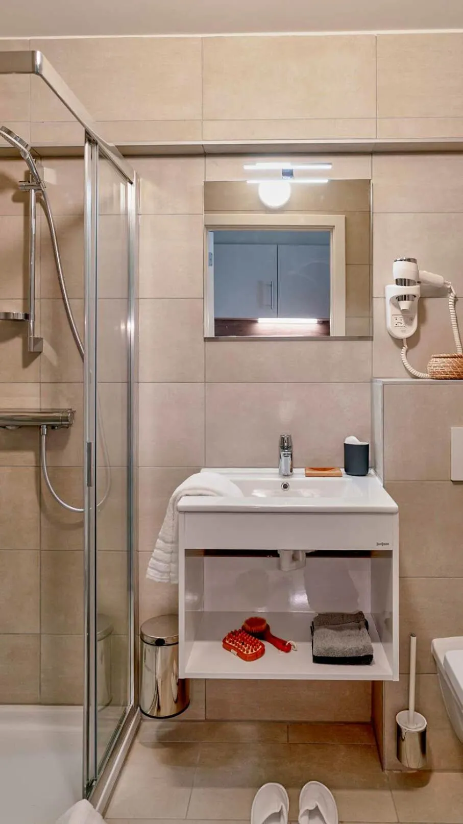 Shower in Holiday Suites Blankenberge
