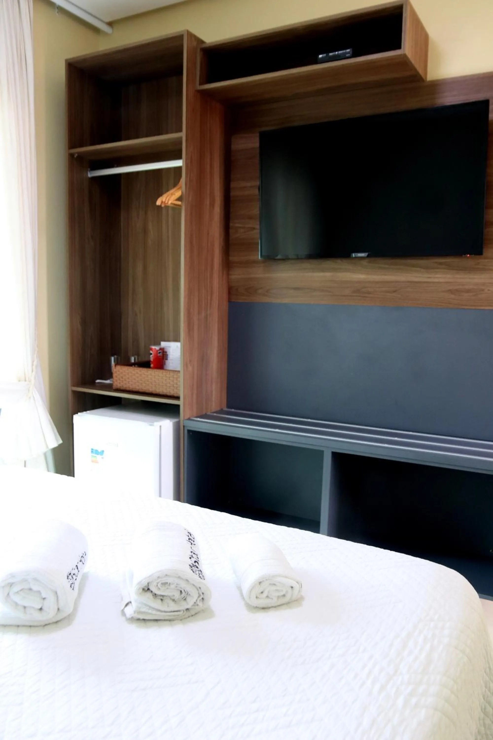 Property building, Bed in Star Hotel