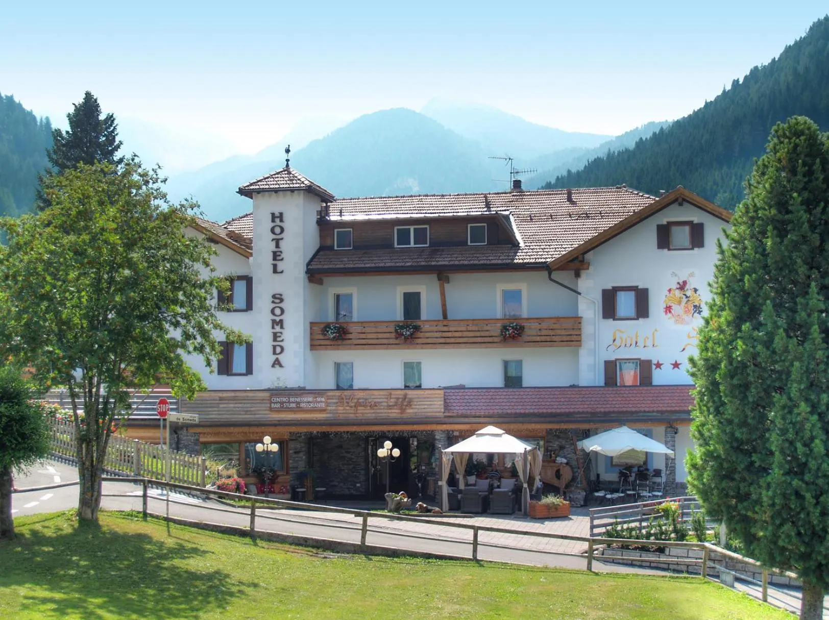 Property building in Alpen Family Hotel Someda