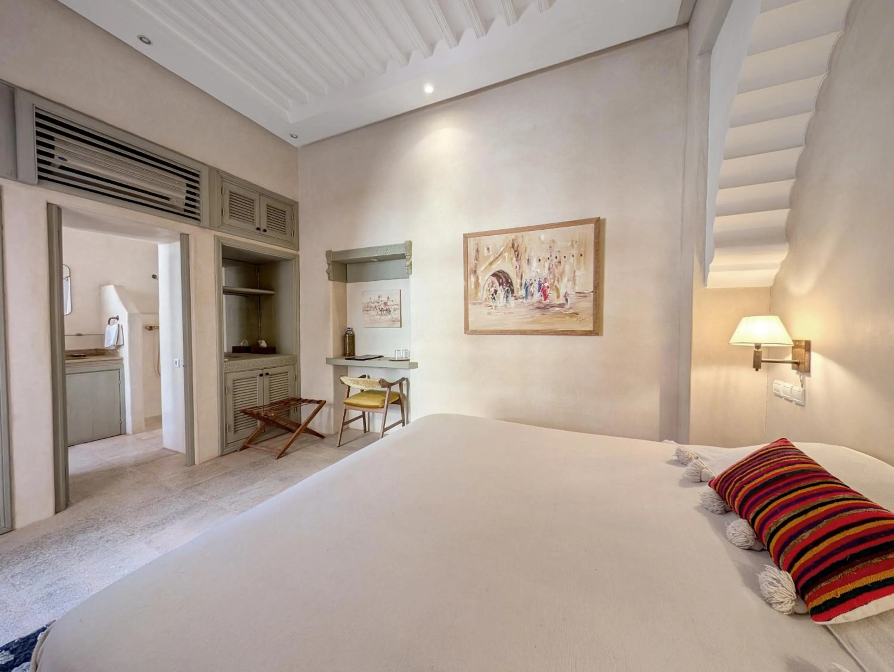 Bed in Riad Slitine & Spa