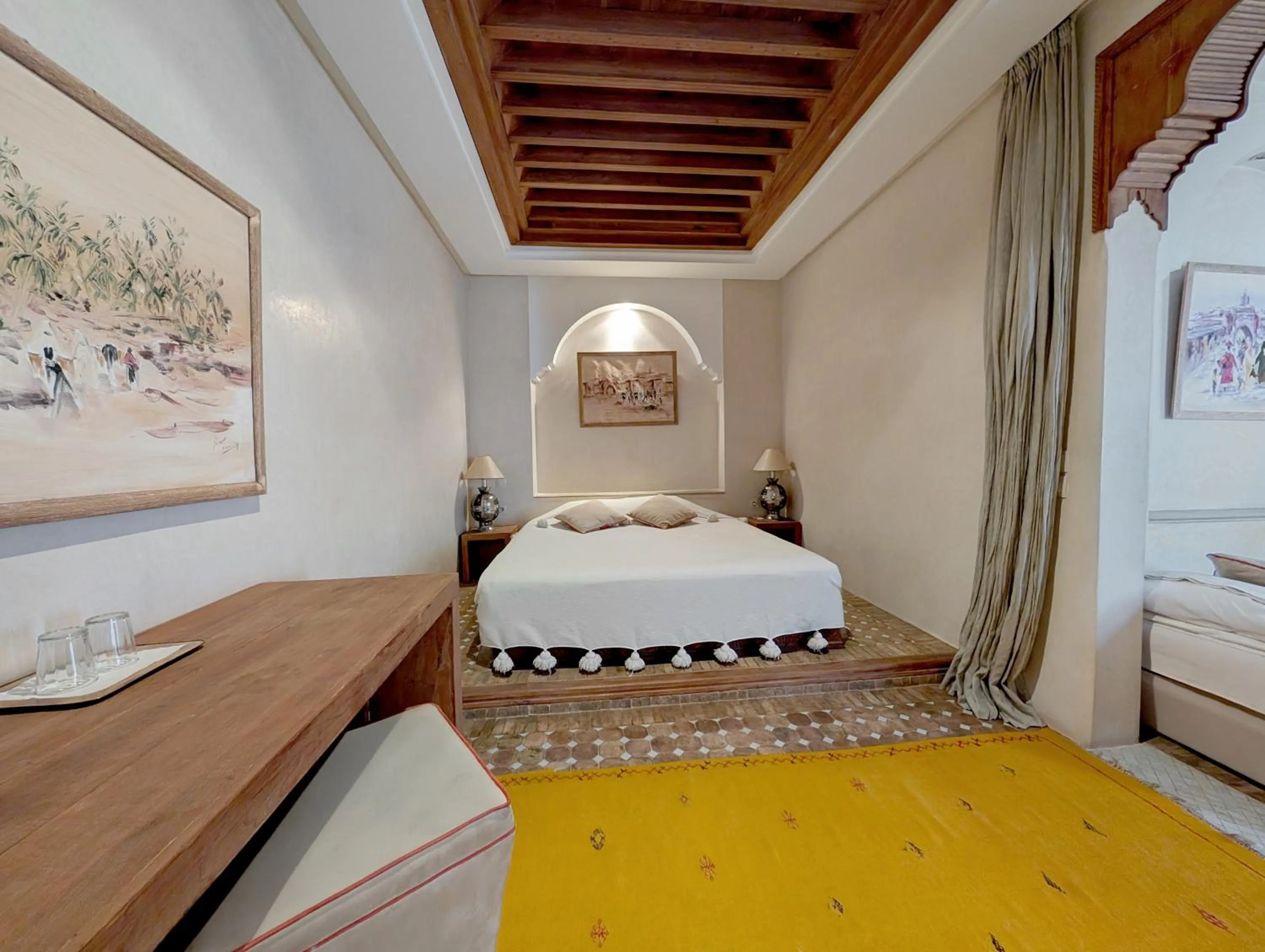 Bed in Riad Slitine & Spa
