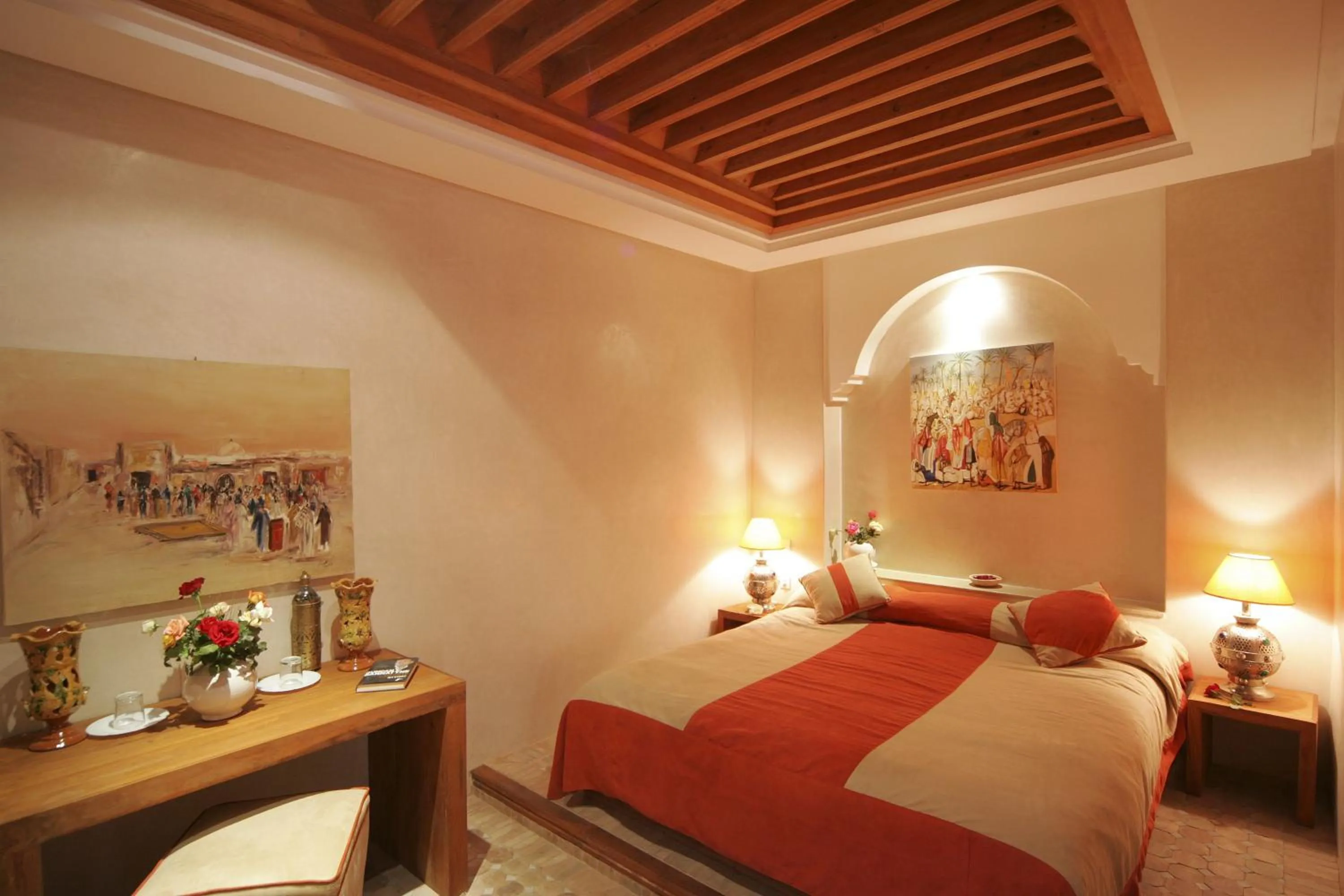 Bed in Riad Slitine & Spa