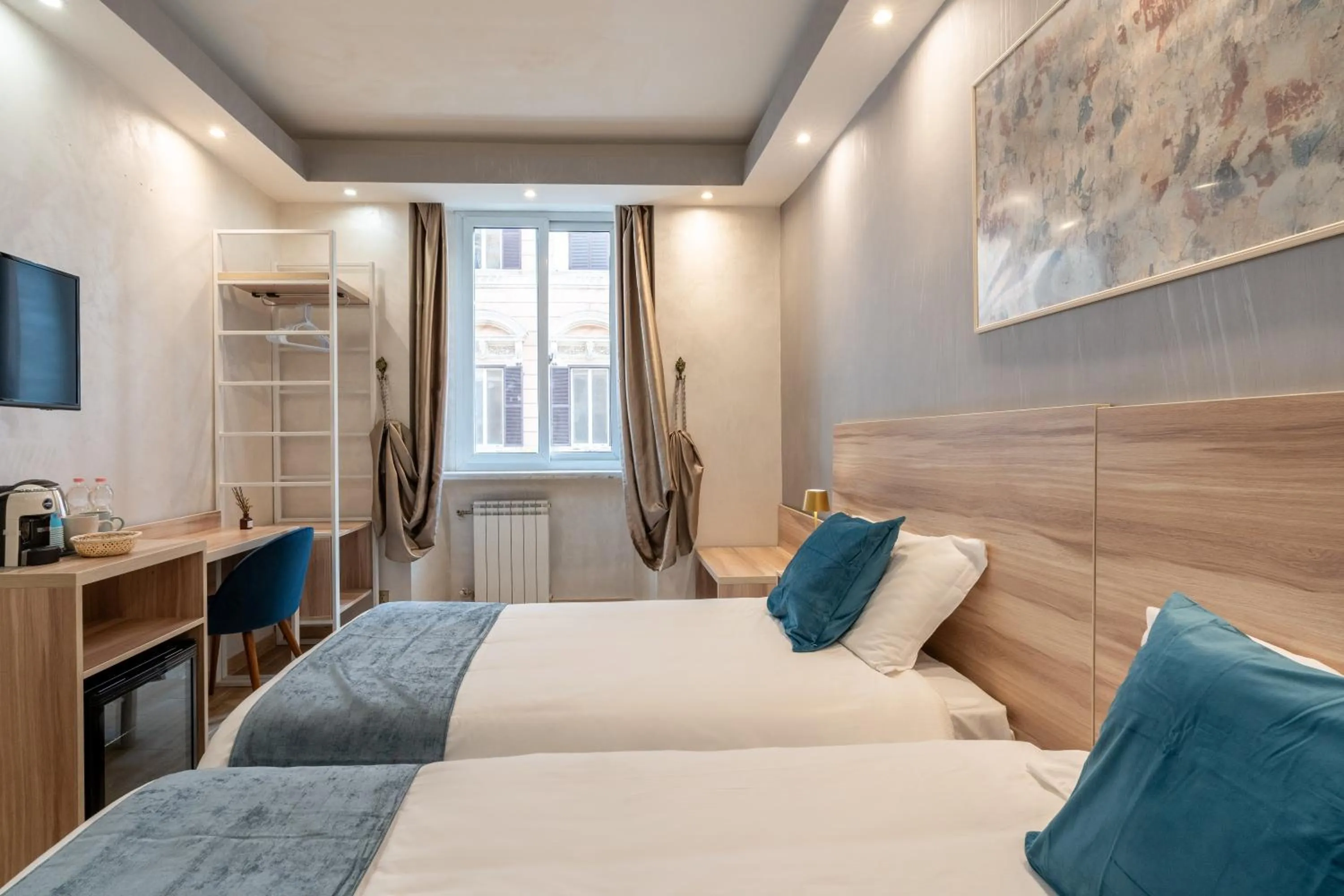 Bed in Rome Love Hotel