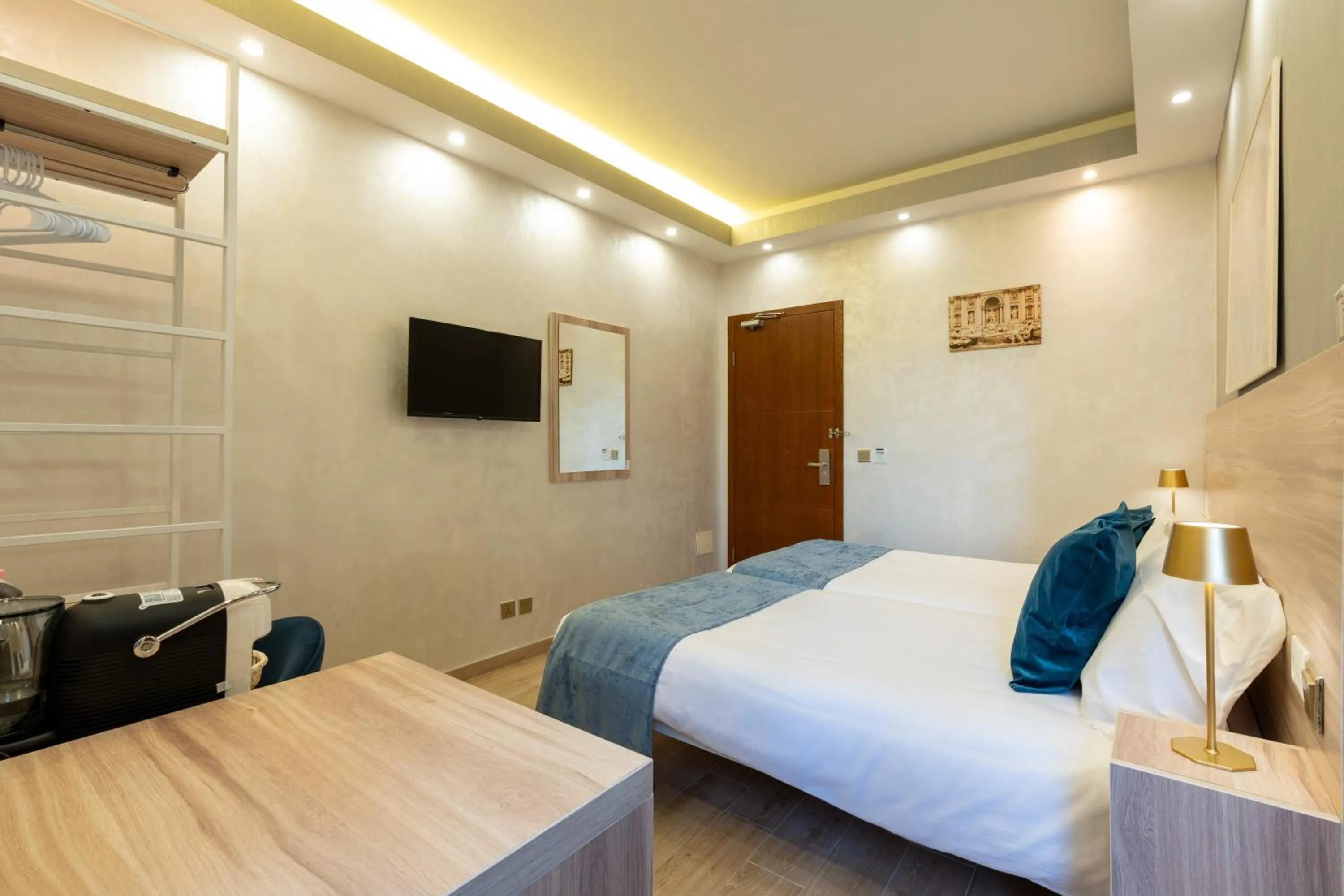 Bed in Rome Love Hotel