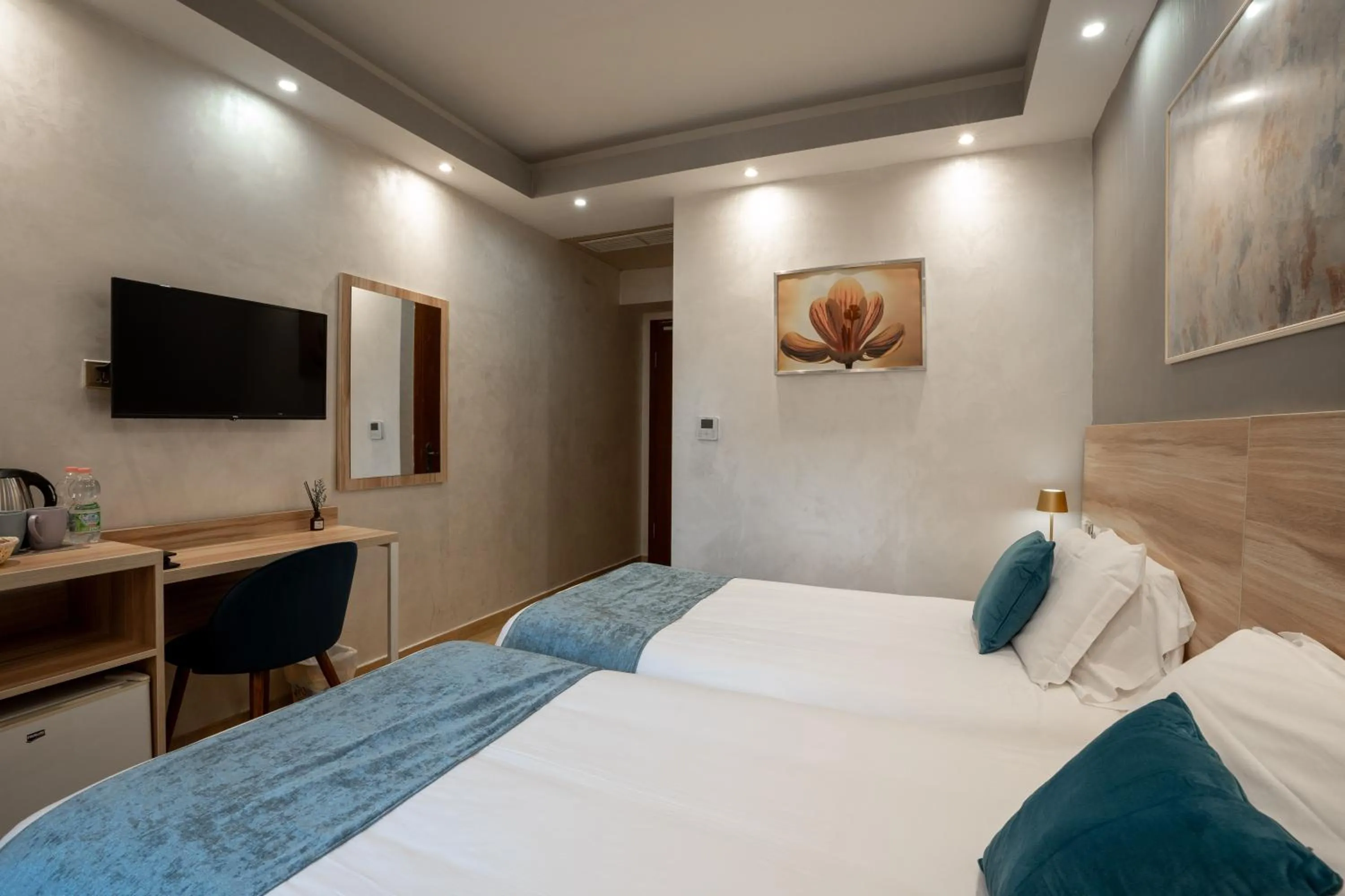 Bed in Rome Love Hotel