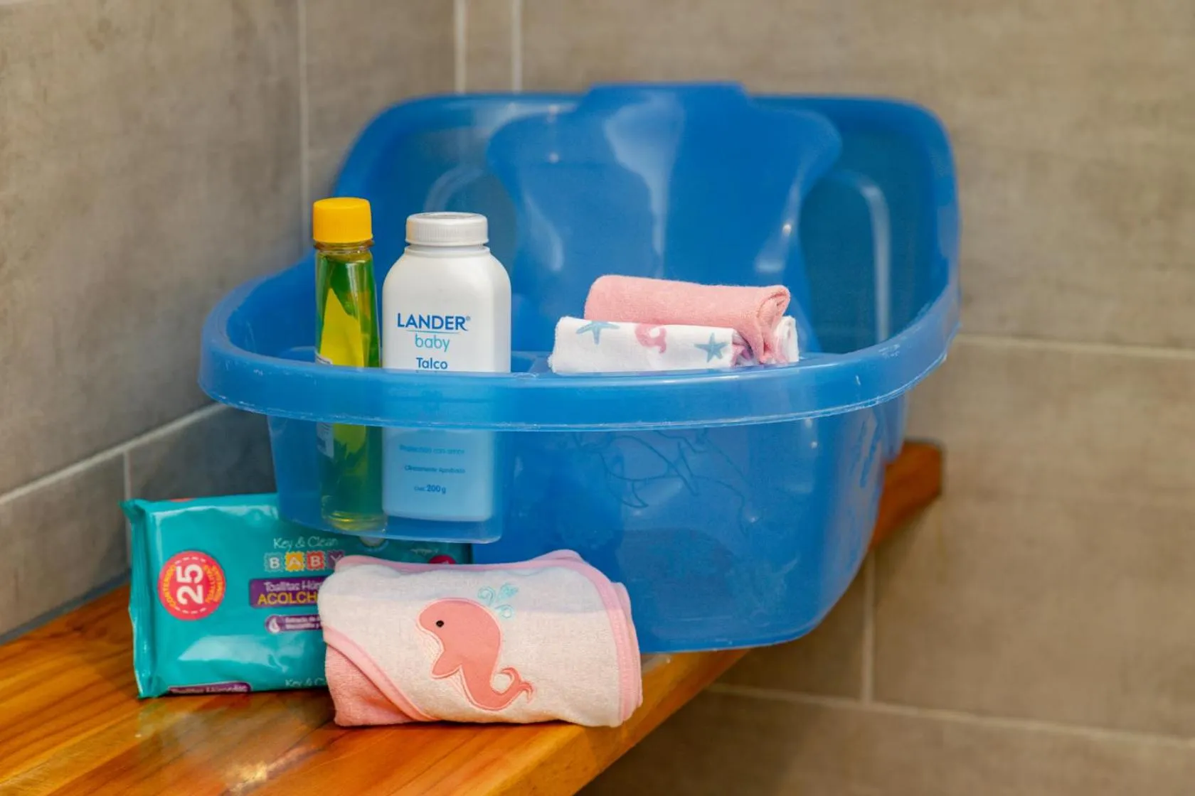 children in Loma Verde Aparthotel