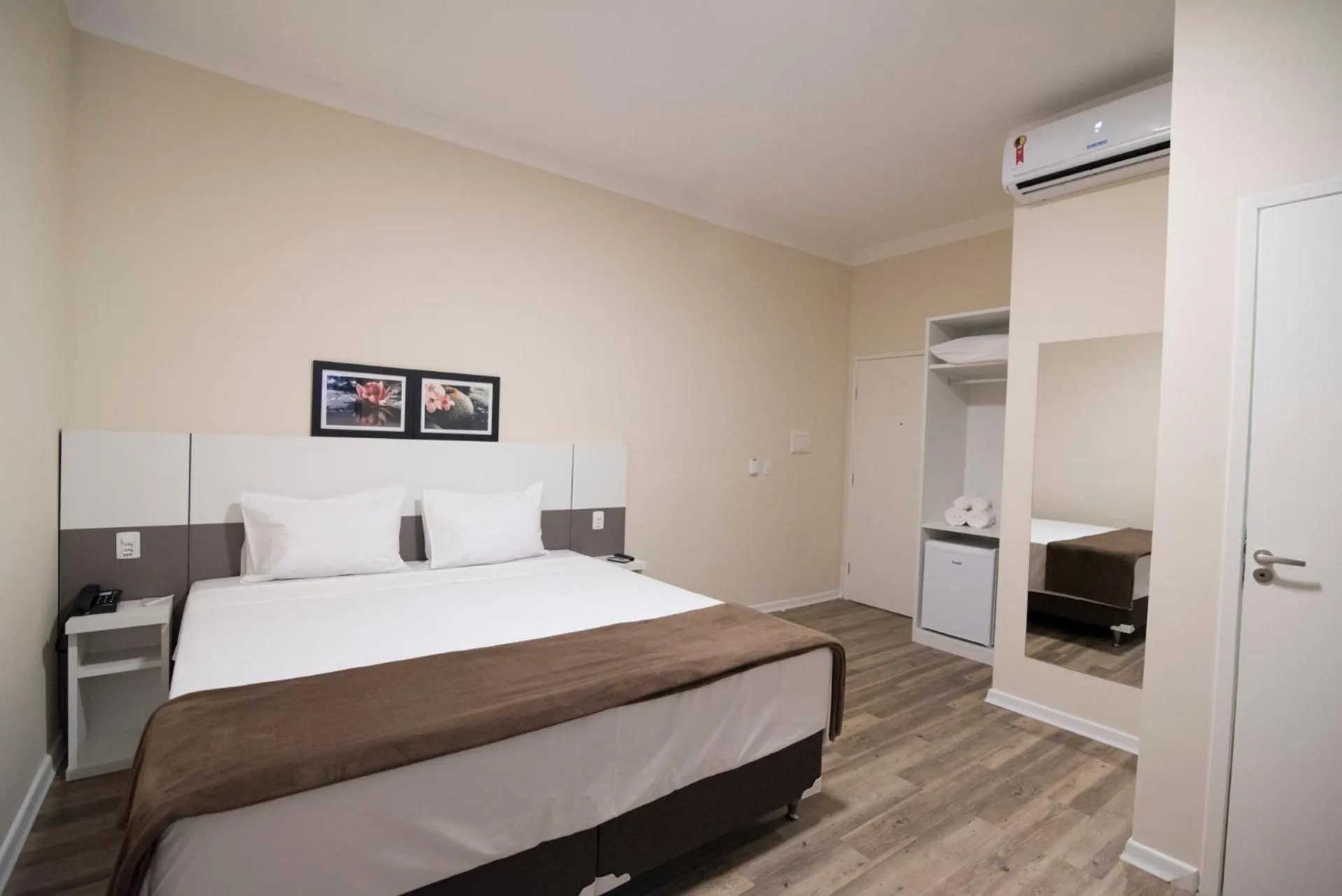 Photo of the whole room, Bed in Hotel H2 Congonhas