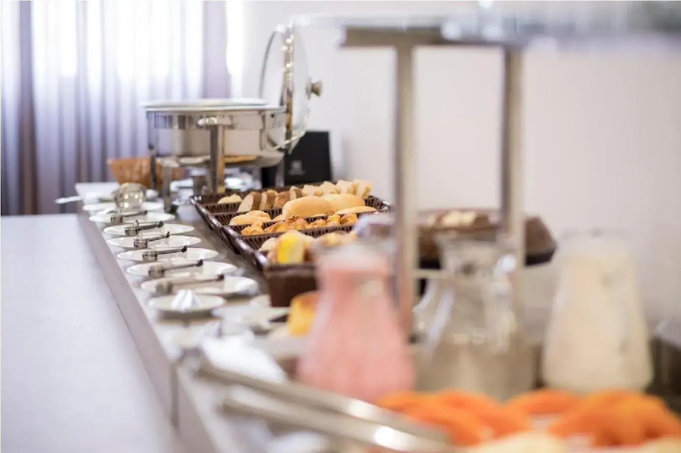 Buffet breakfast in Hotel H2 Congonhas Buffet breakfast in Hotel H2 Congonhas