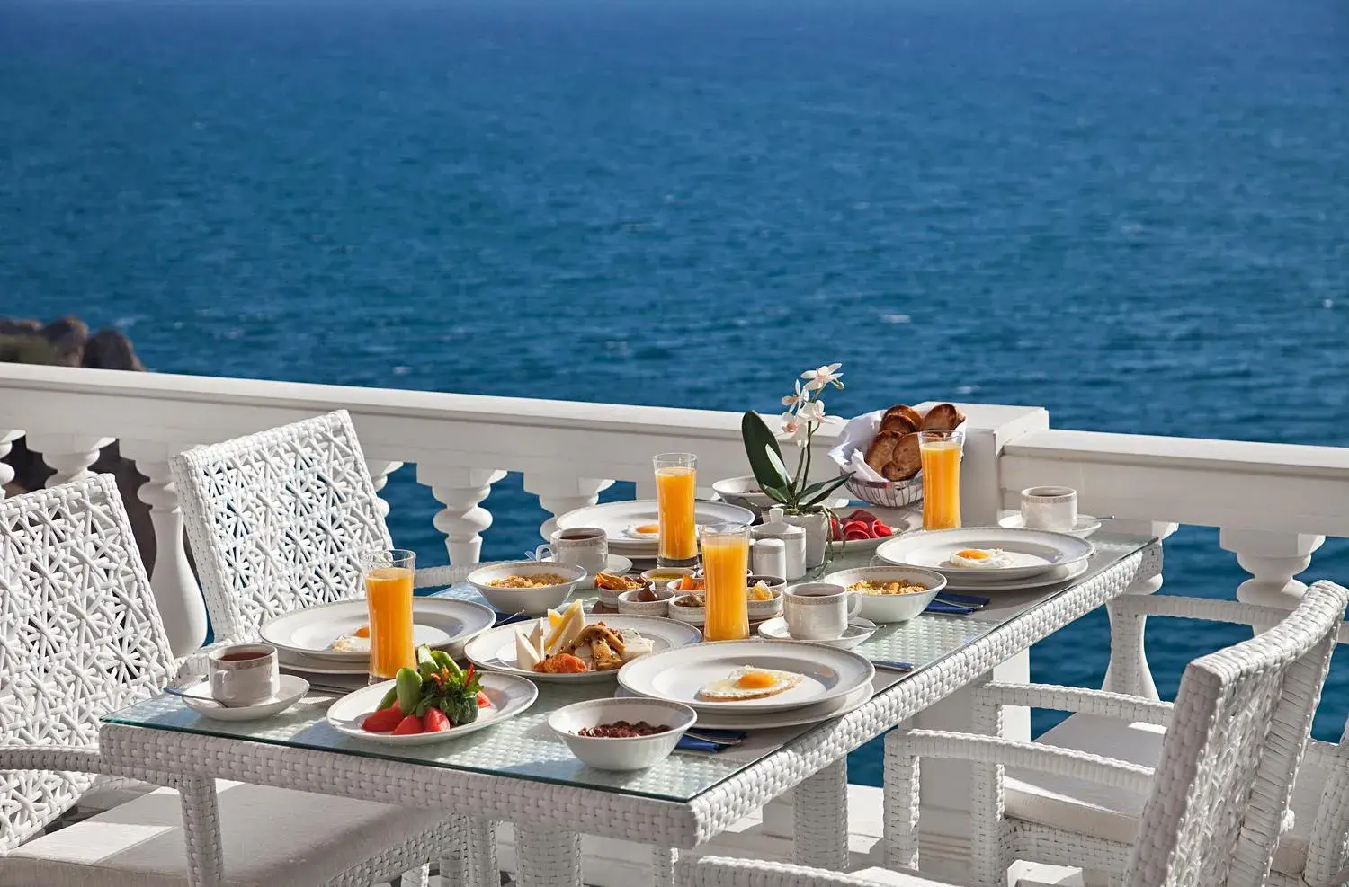 Breakfast in La Boutique Hotel & Suites - Adults Only Breakfast in La Boutique Hotel & Suites - Adults Only