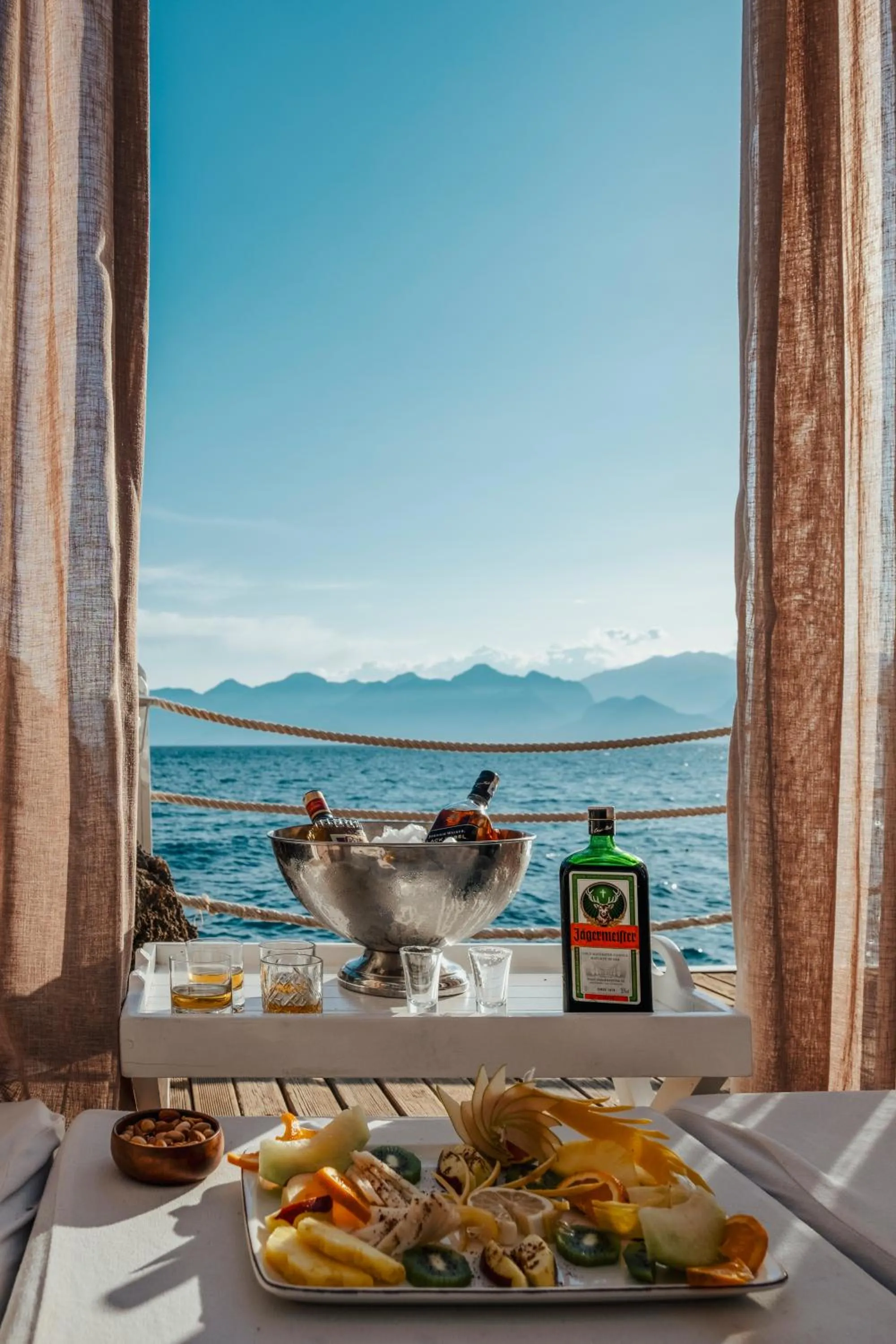 Restaurant/places to eat in La Boutique Hotel & Suites - Adults Only