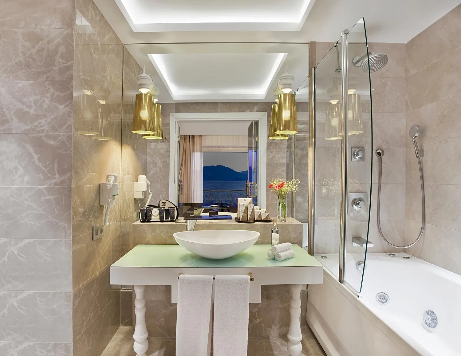 Shower in La Boutique Hotel & Suites - Adults Only