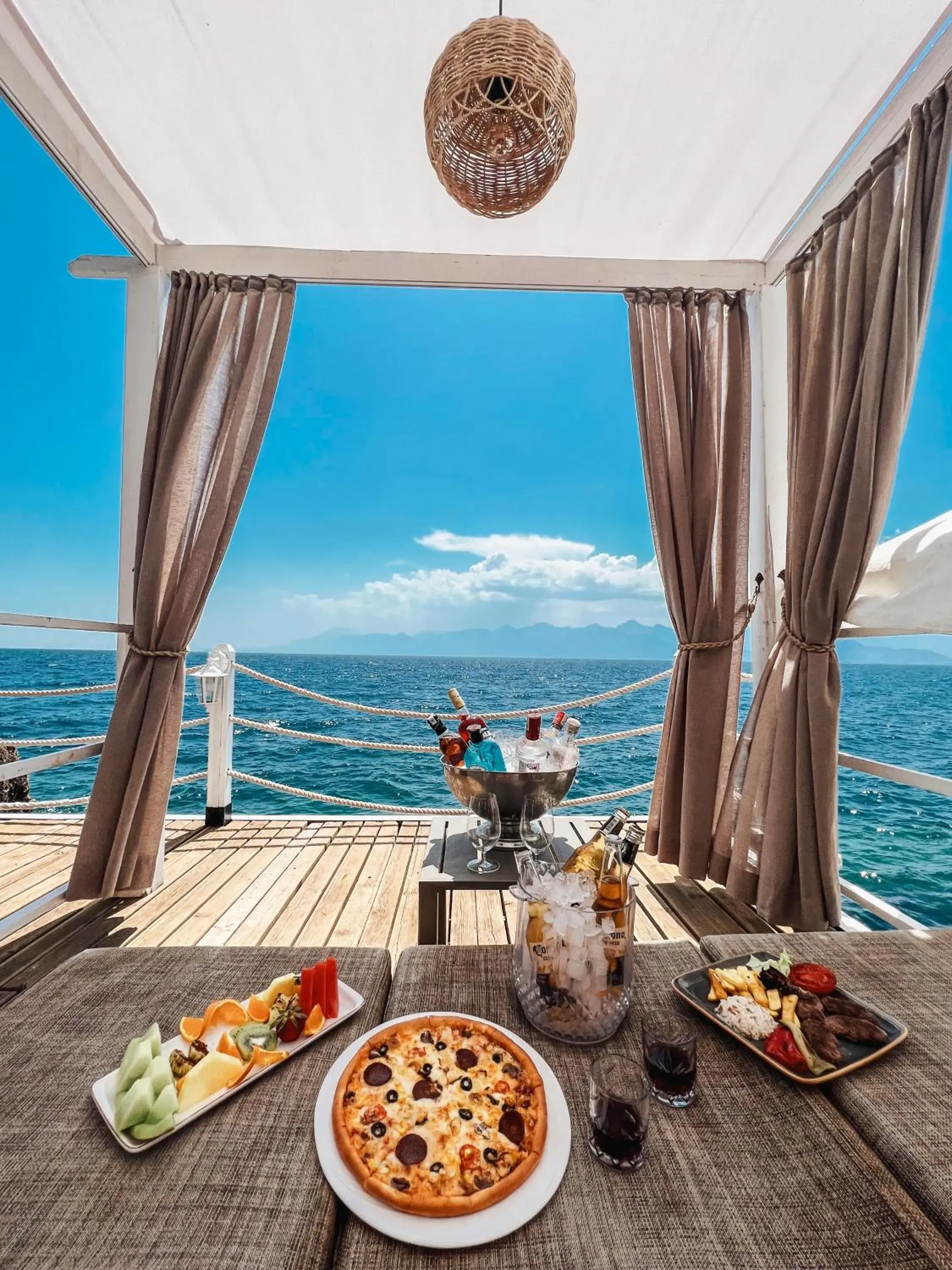 Restaurant/places to eat in La Boutique Hotel & Suites - Adults Only Restaurant/places to eat in La Boutique Hotel & Suites - Adults Only