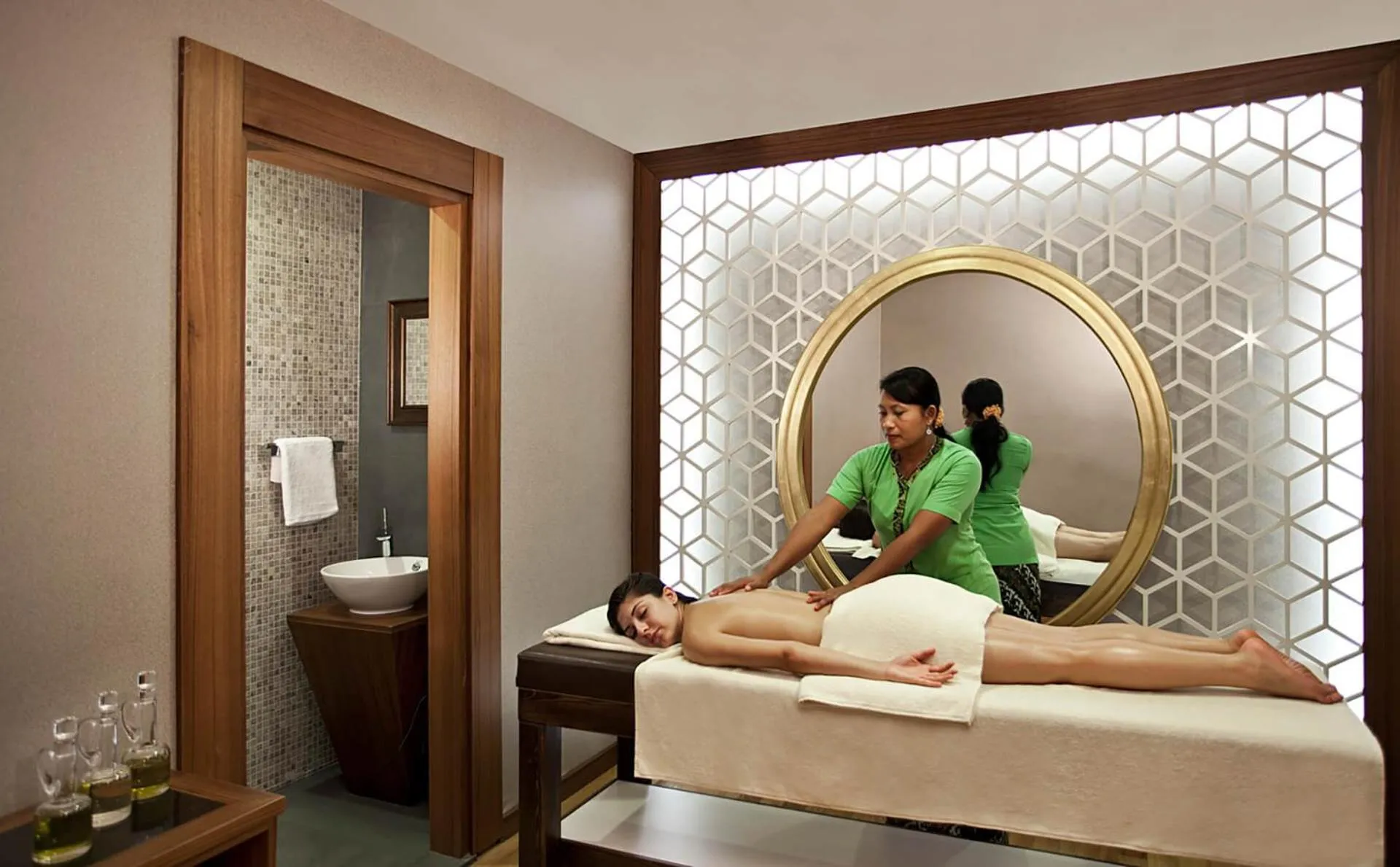 Massage in La Boutique Hotel & Suites - Adults Only