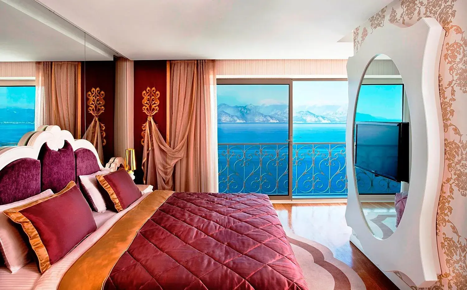 Junior Suite with Sea View in La Boutique Hotel & Suites - Adults Only Junior Suite with Sea View in La Boutique Hotel & Suites - Adults Only