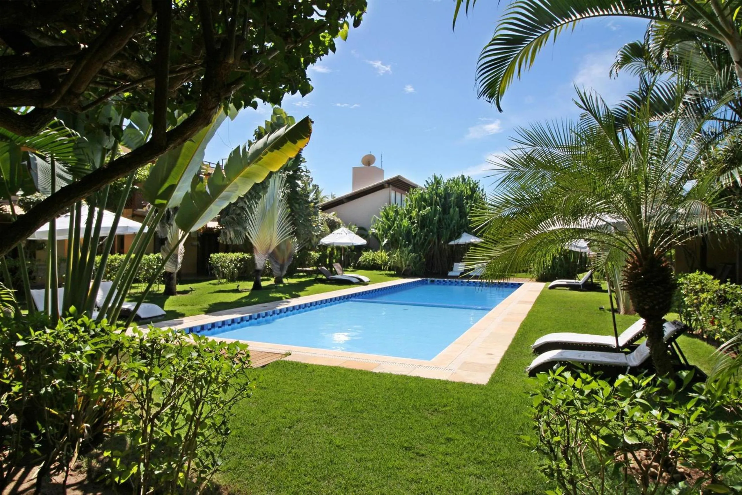 Pool view in Pipa Beleza Suítes
