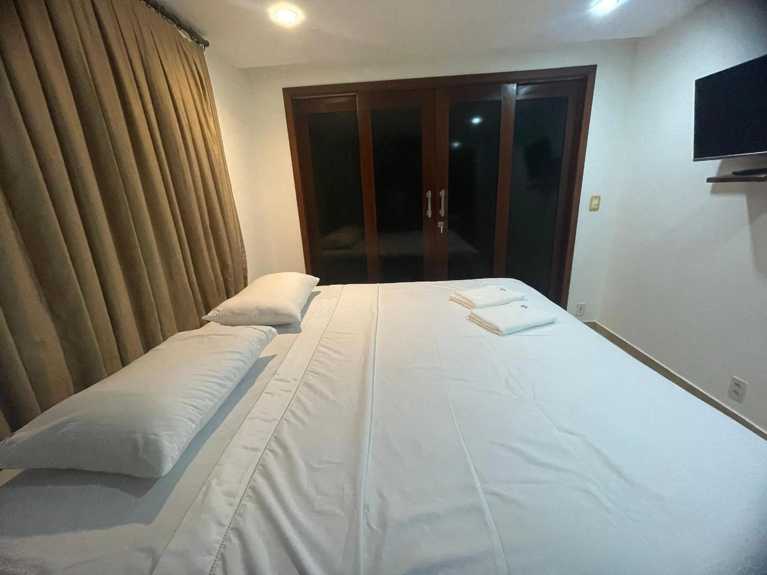 Bedroom, Bed in Pipa Beleza Suítes