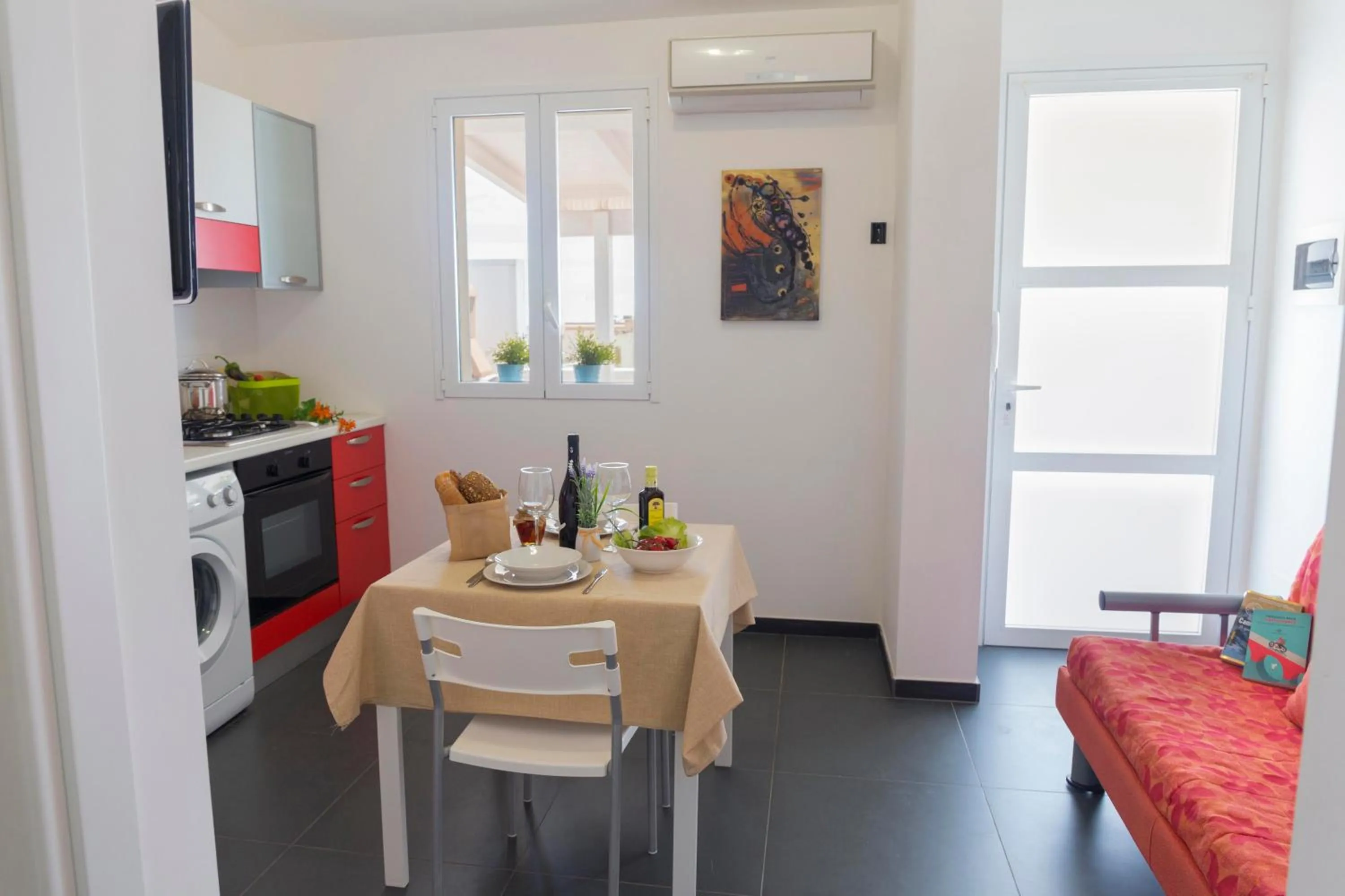 Dining area in Mareinsicilia Cannamara Appartamenti