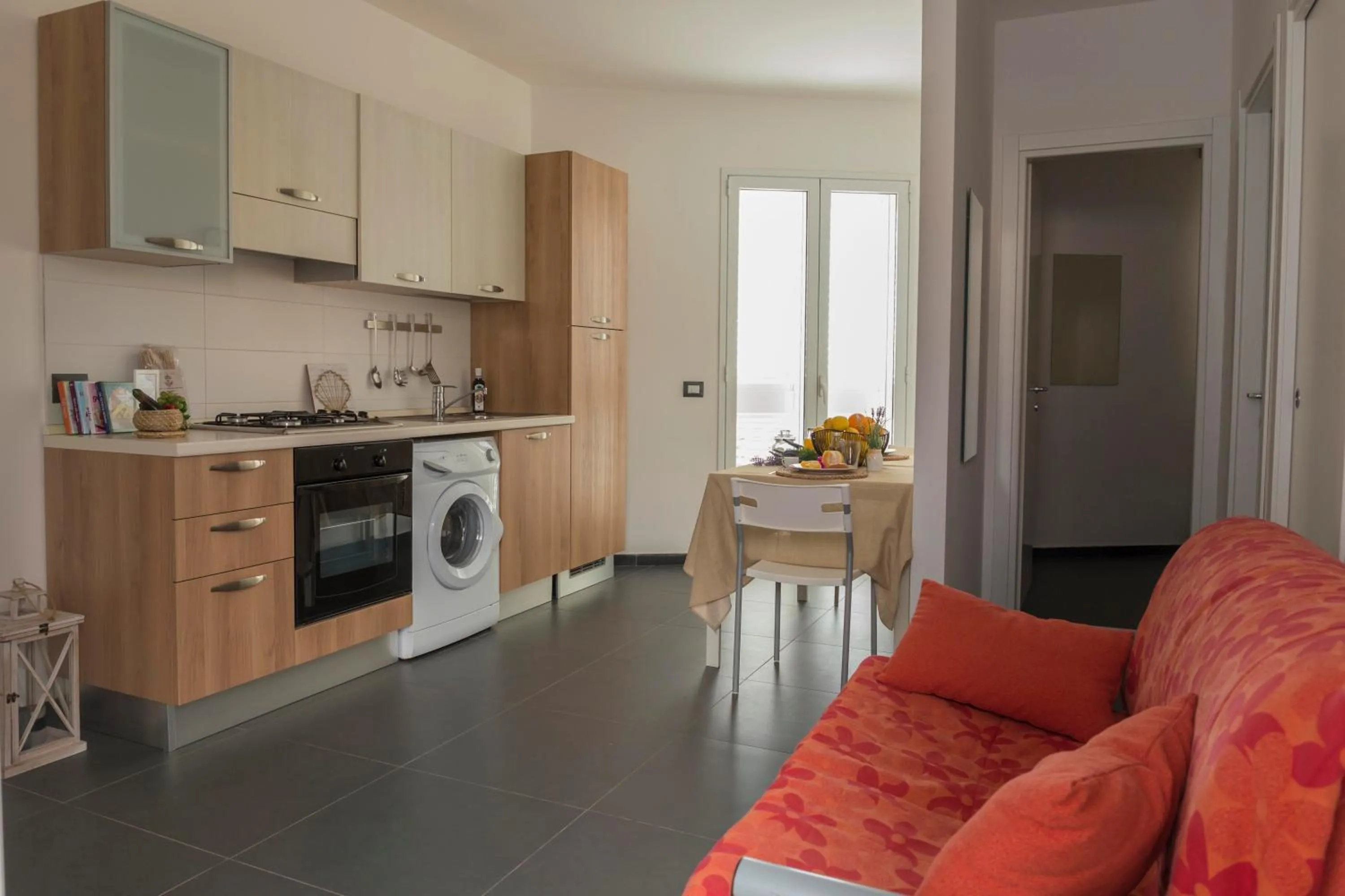 Kitchen or kitchenette in Mareinsicilia Cannamara Appartamenti