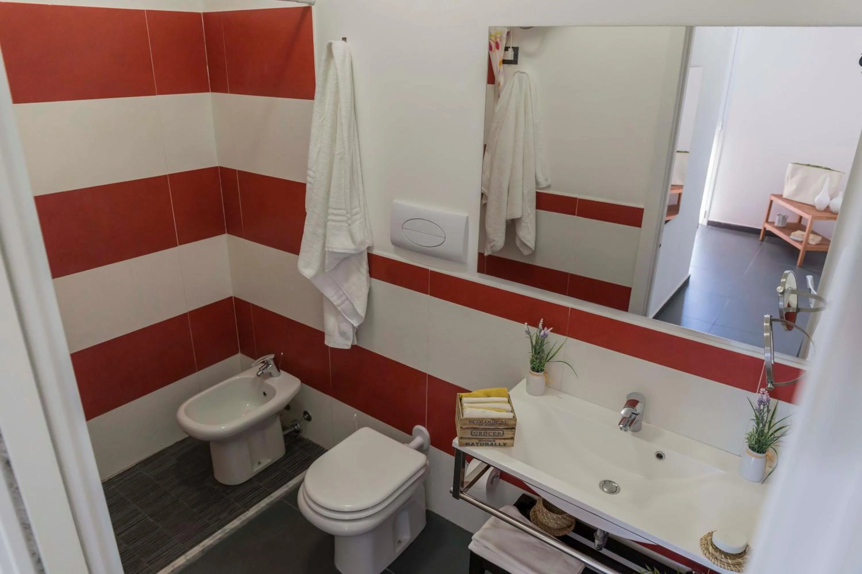 Bathroom in Mareinsicilia Cannamara Appartamenti