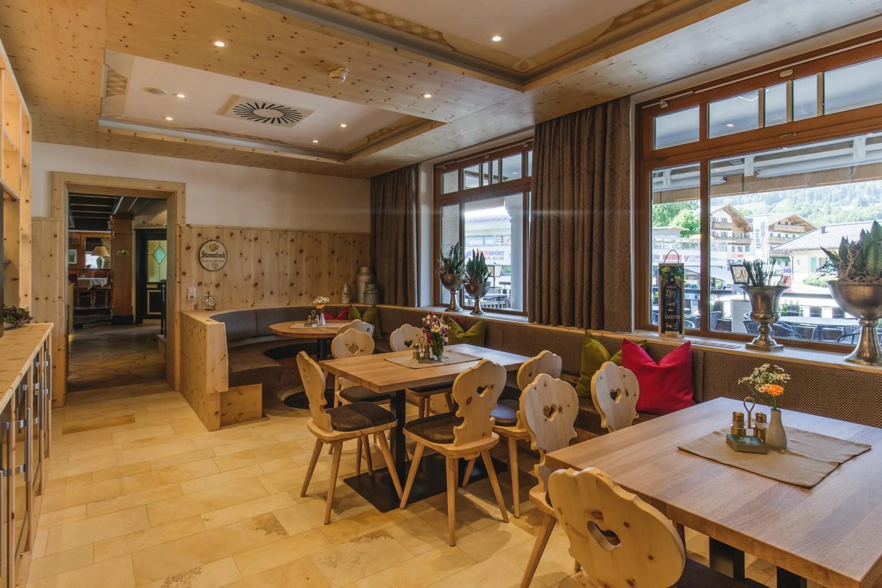 Restaurant/places to eat in Hotel Niederreiter
